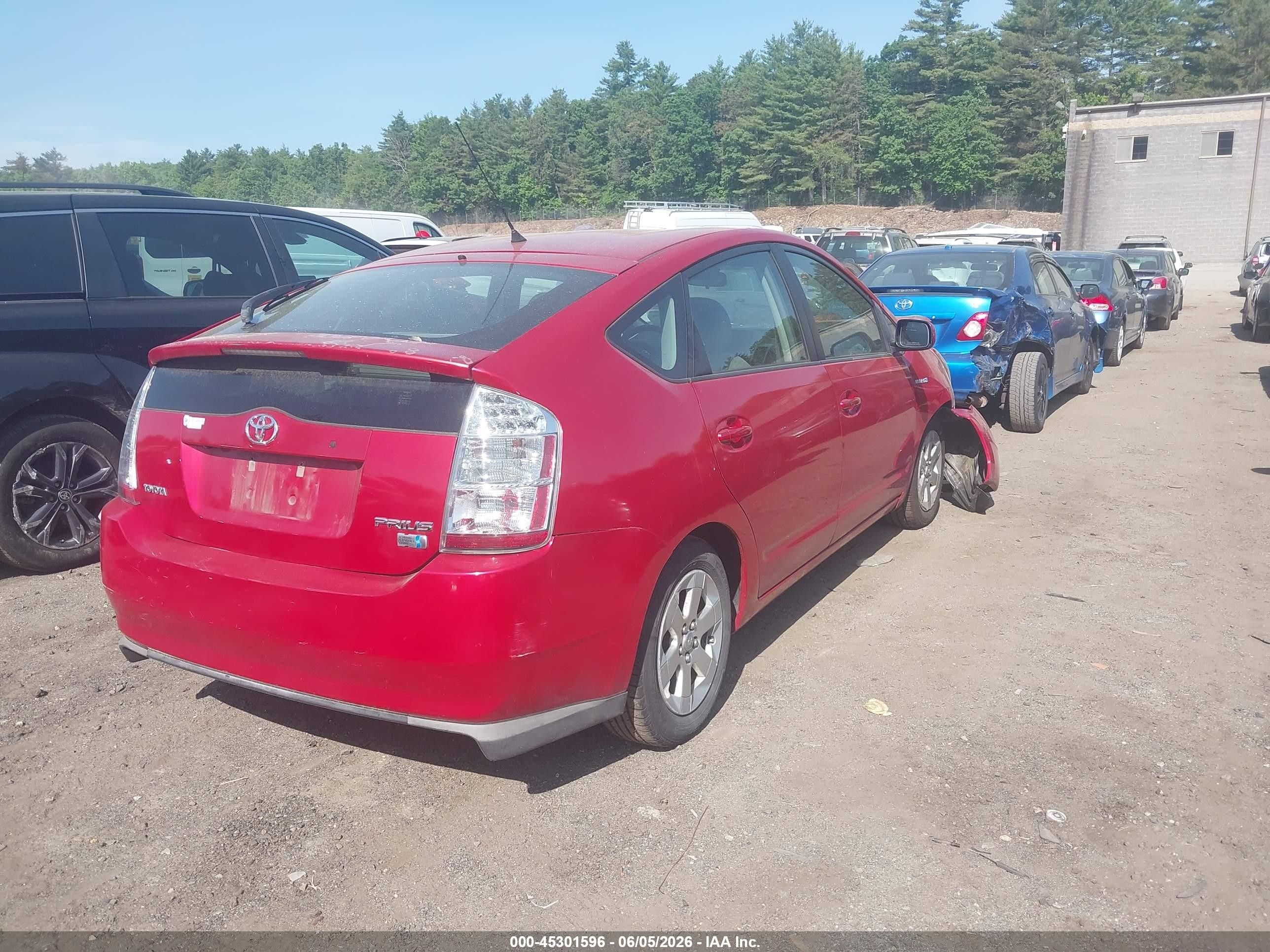 2008 Toyota Prius   Red vin: JTDKB20U987723754