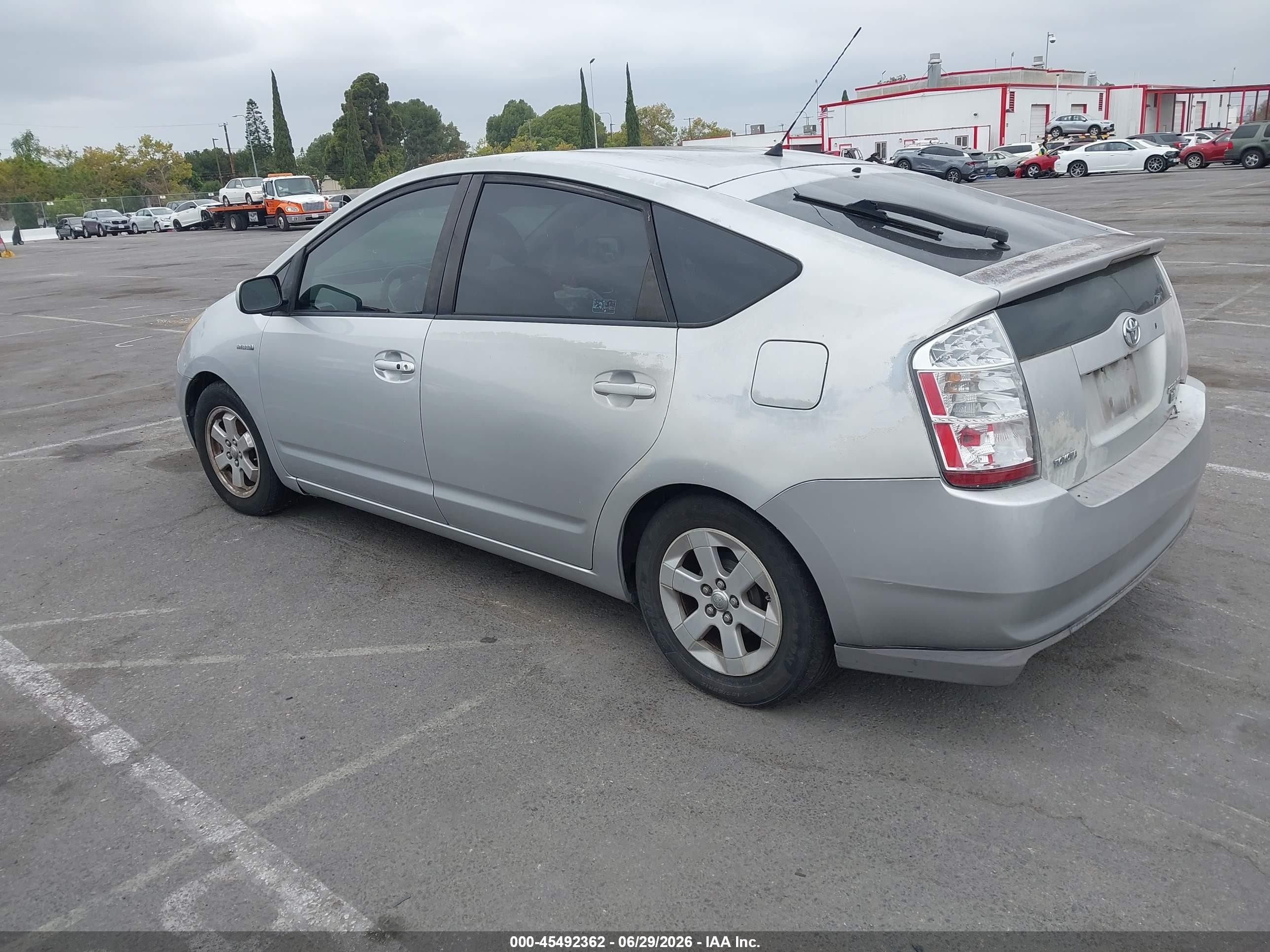 2008 Toyota Prius Серебряный vin: JTDKB20U987724483