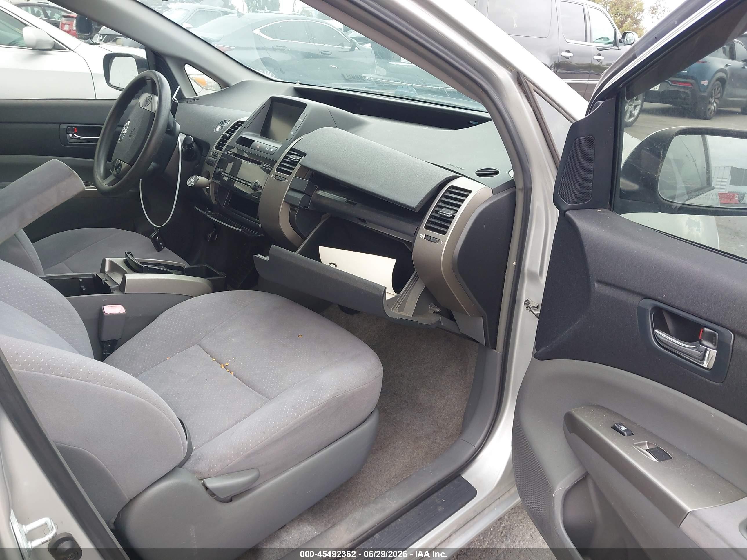 2008 Toyota Prius Серебряный vin: JTDKB20U987724483