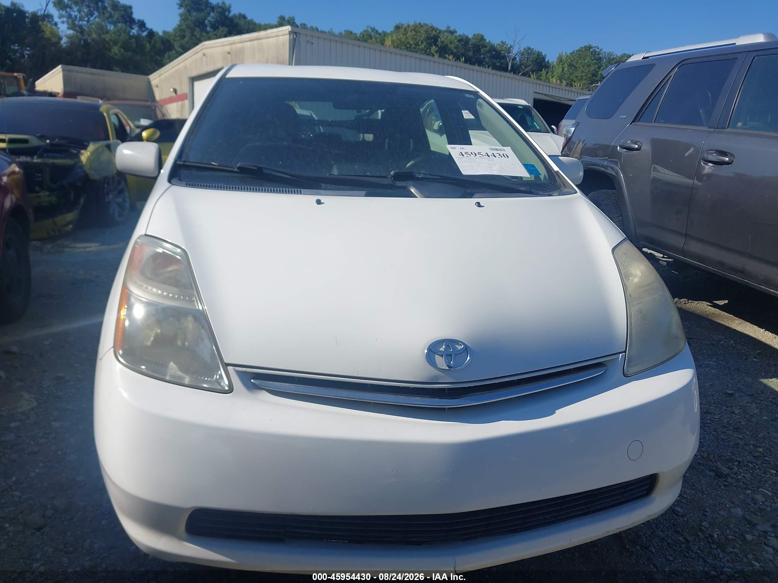 2008 Toyota Prius   White vin: JTDKB20U987744698