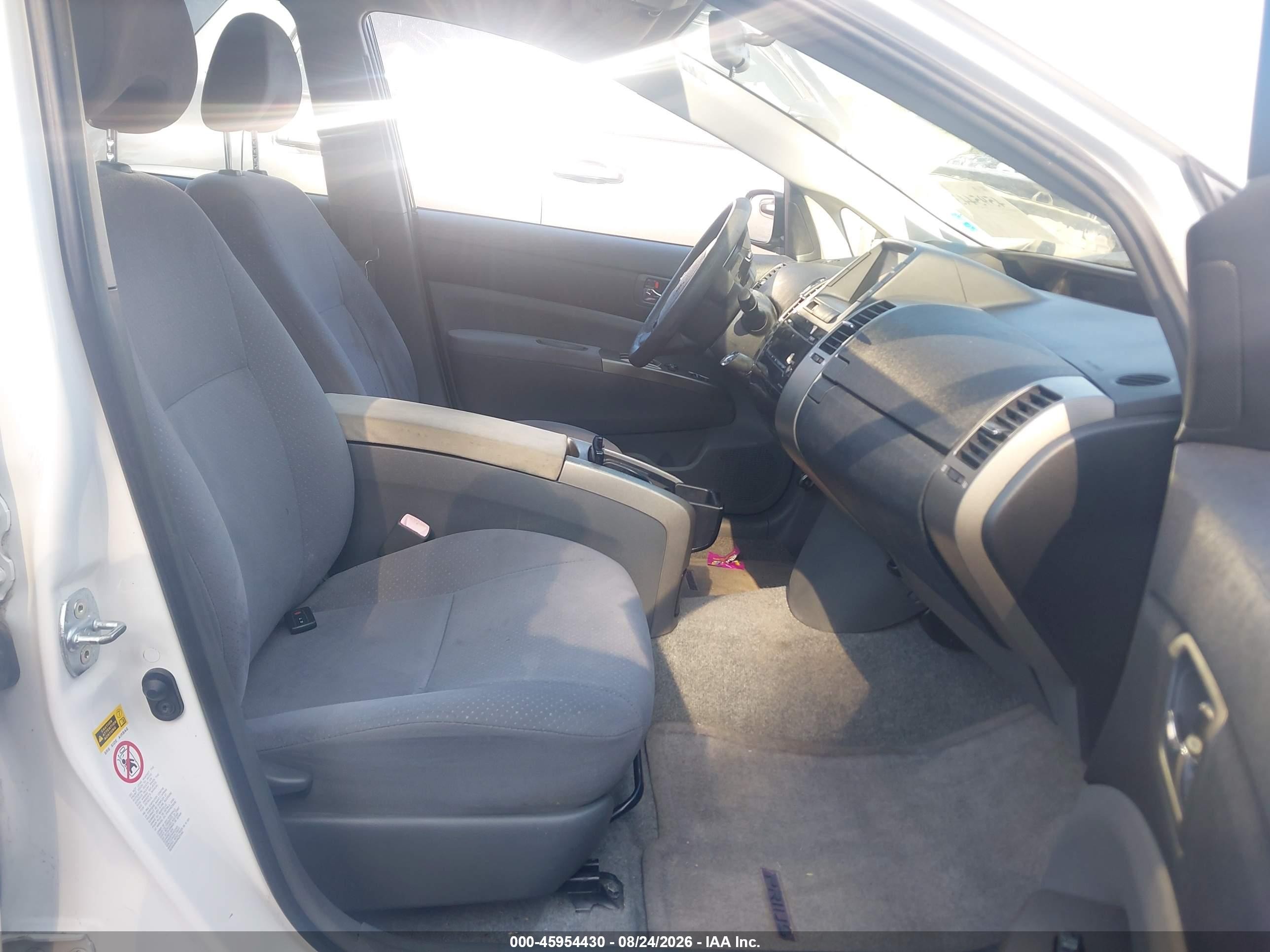 2008 Toyota Prius   White vin: JTDKB20U987744698