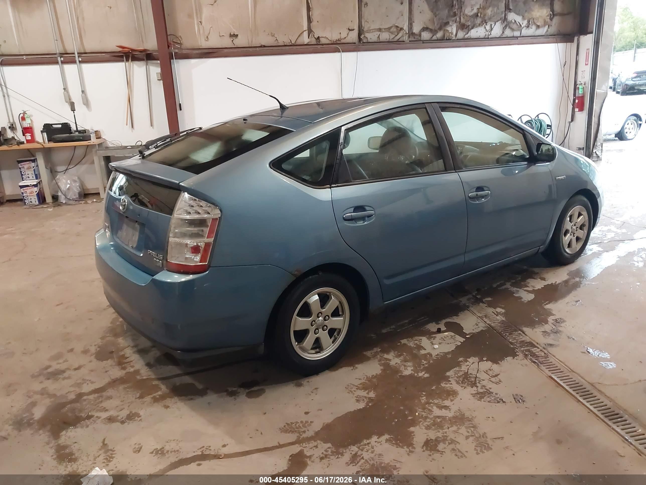 2008 Toyota Prius   Синий vin: JTDKB20U987764319