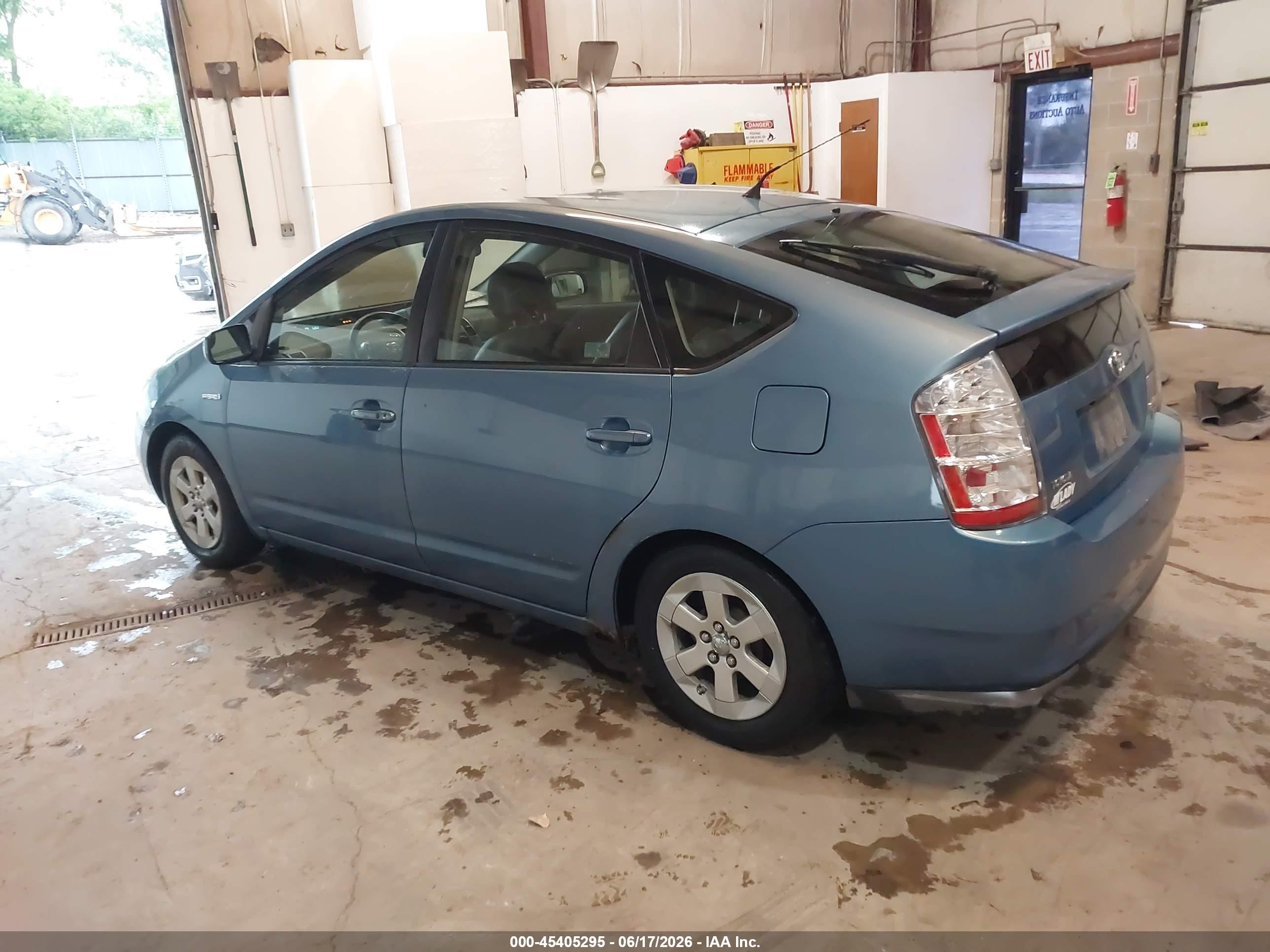2008 Toyota Prius   Синий vin: JTDKB20U987764319