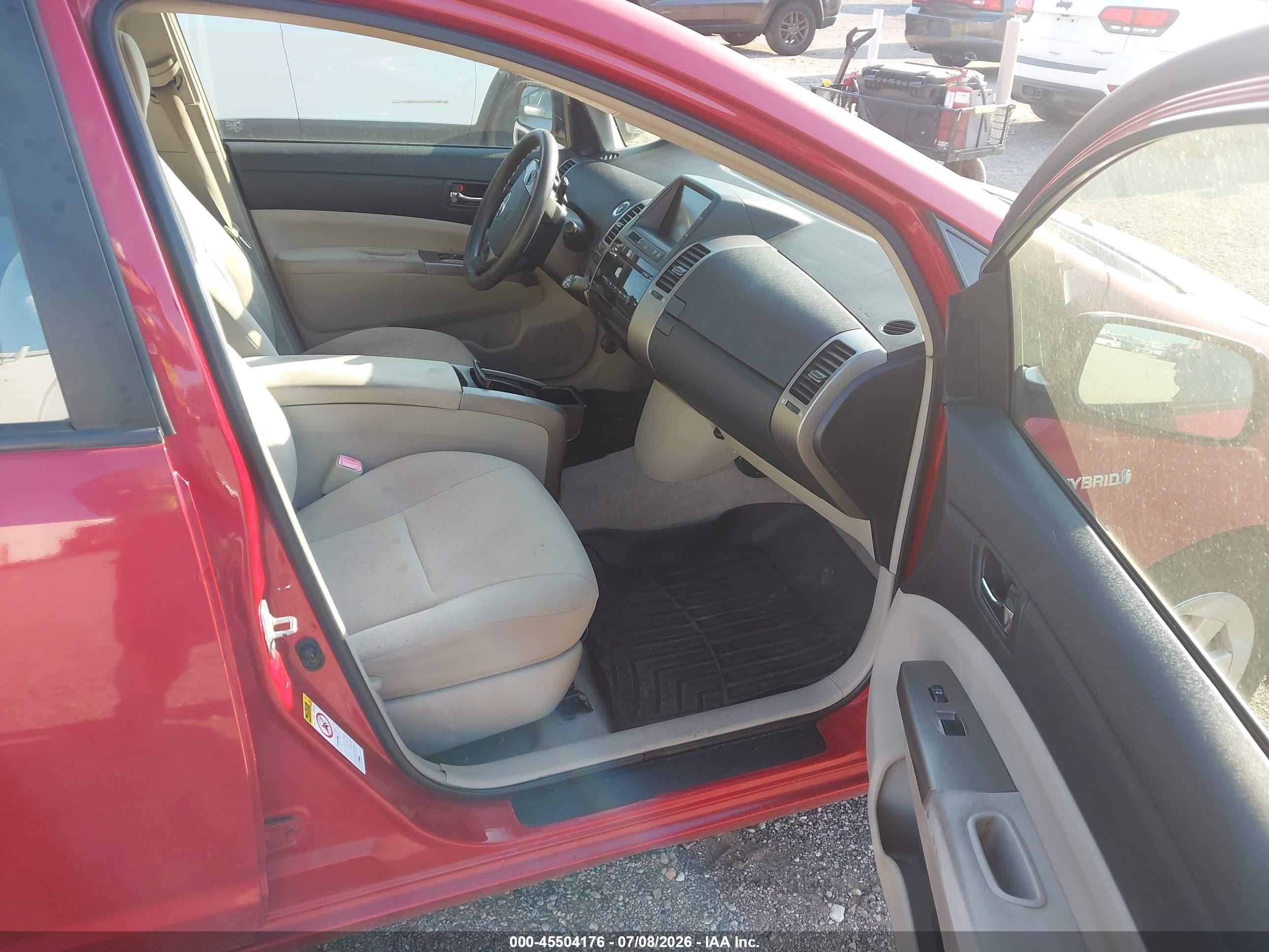 2008 Toyota Prius   Red vin: JTDKB20U987797692