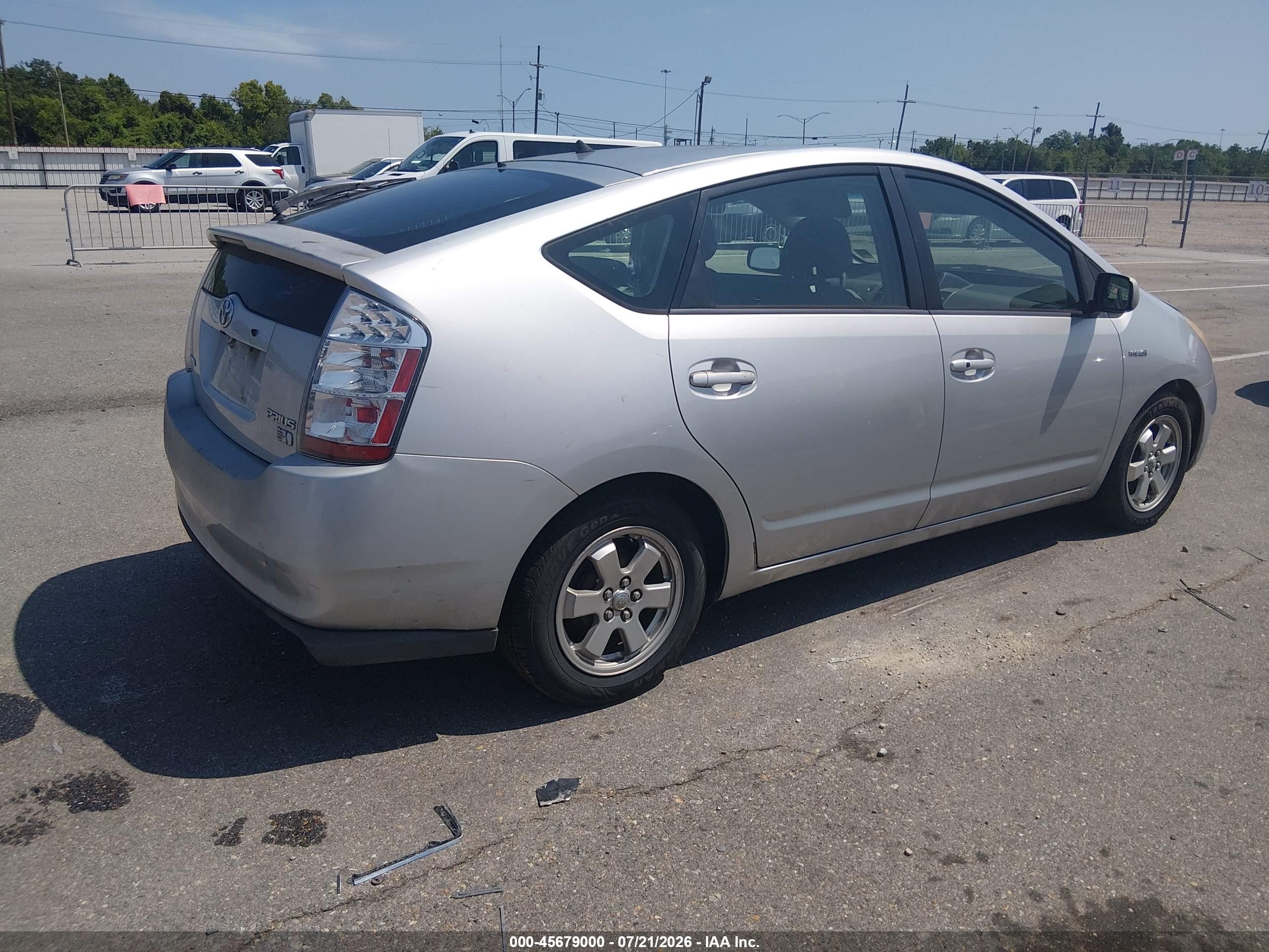 2008 Toyota Prius   Silver vin: JTDKB20U987812630