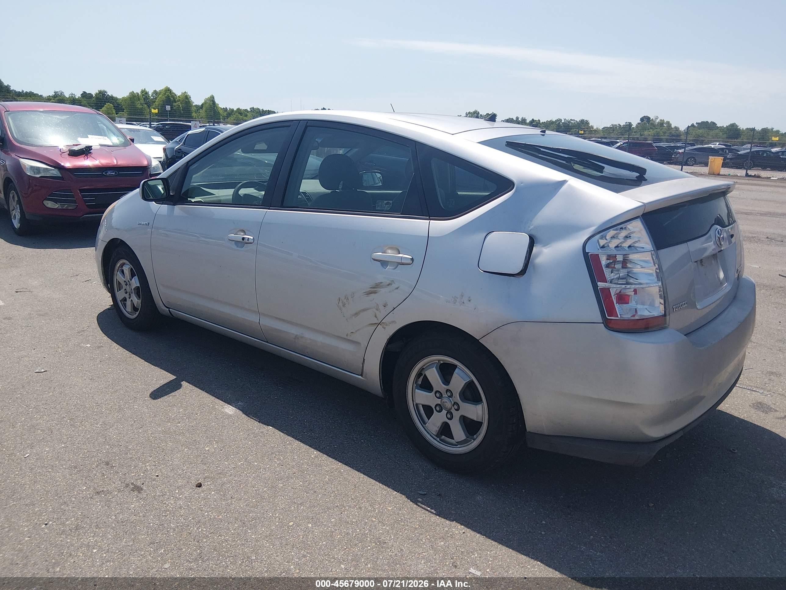 2008 Toyota Prius   Silver vin: JTDKB20U987812630