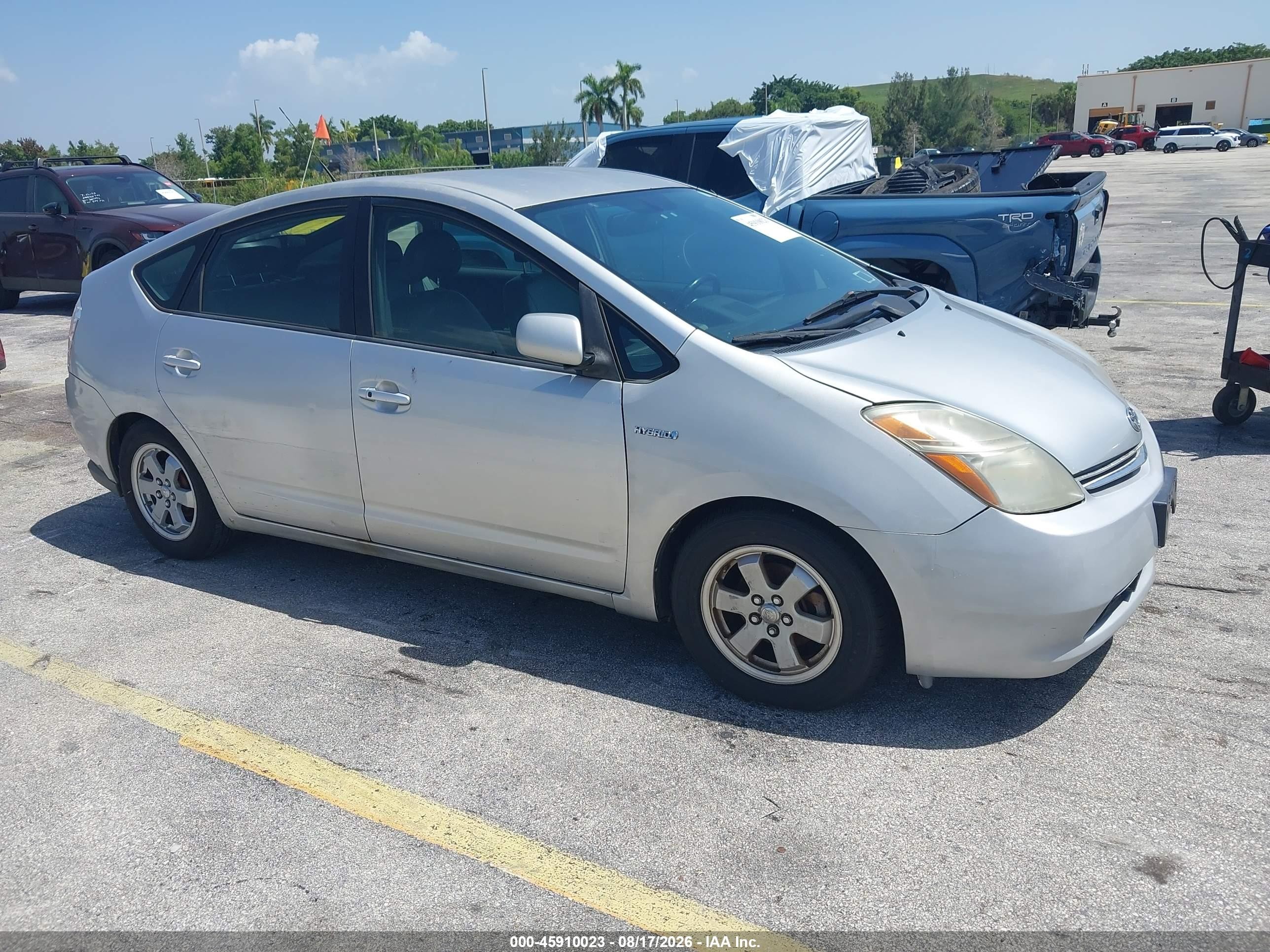 2009 Toyota Prius   Серебряный vin: JTDKB20U993502163