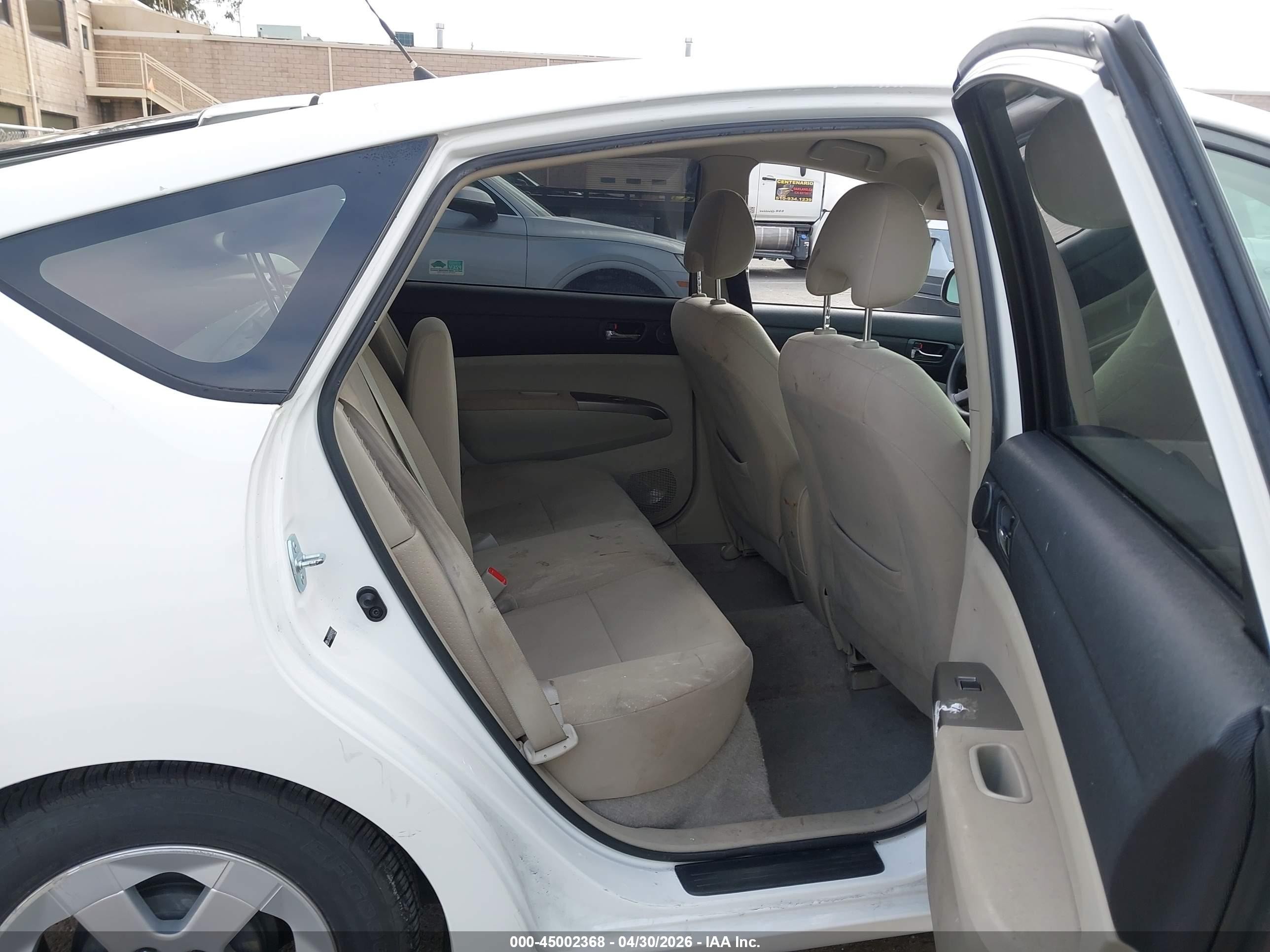 2009 Toyota Prius   White vin: JTDKB20U997839215