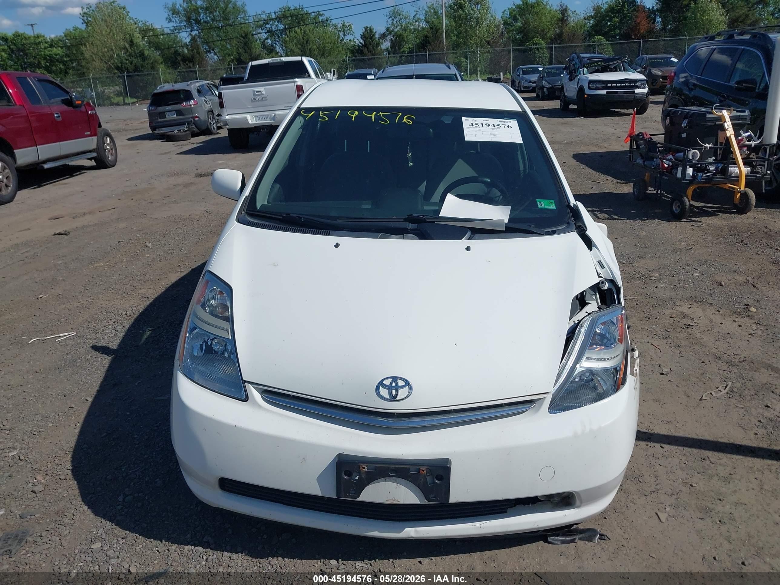 2009 Toyota Prius   White vin: JTDKB20U997840221