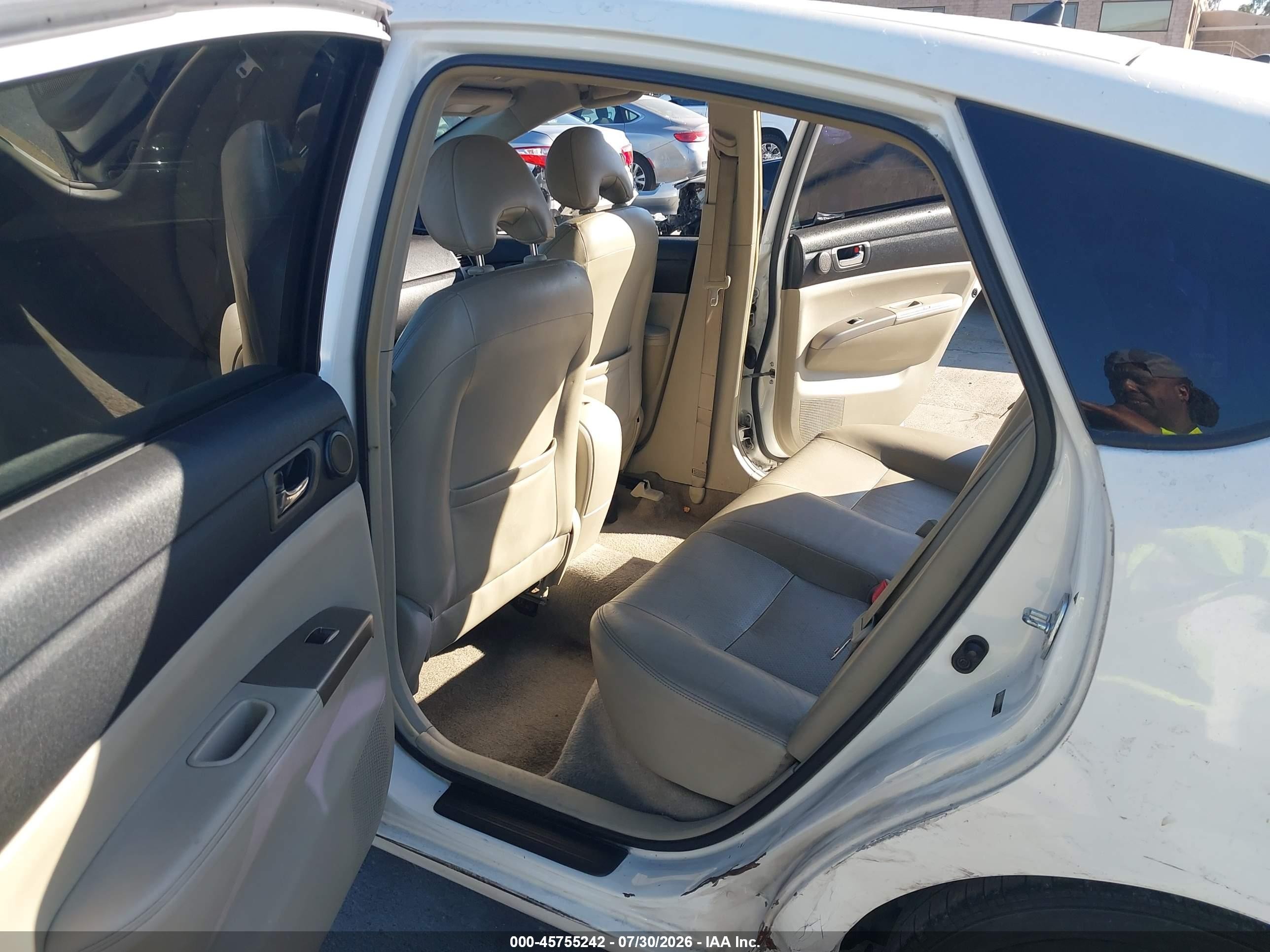 2009 Toyota Prius Touring White vin: JTDKB20U997877737