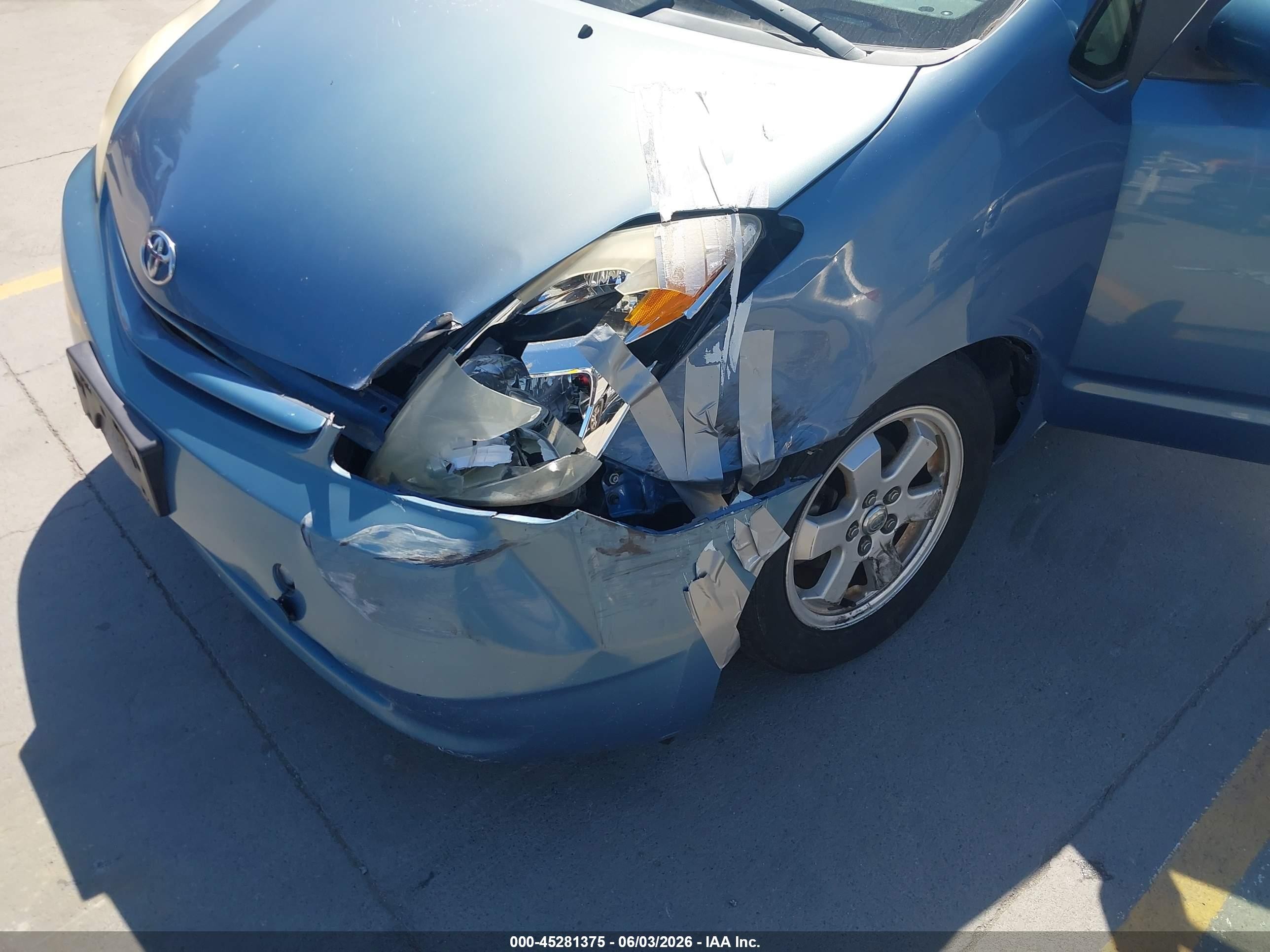 2004 Toyota Prius   Синий vin: JTDKB20UX40007044