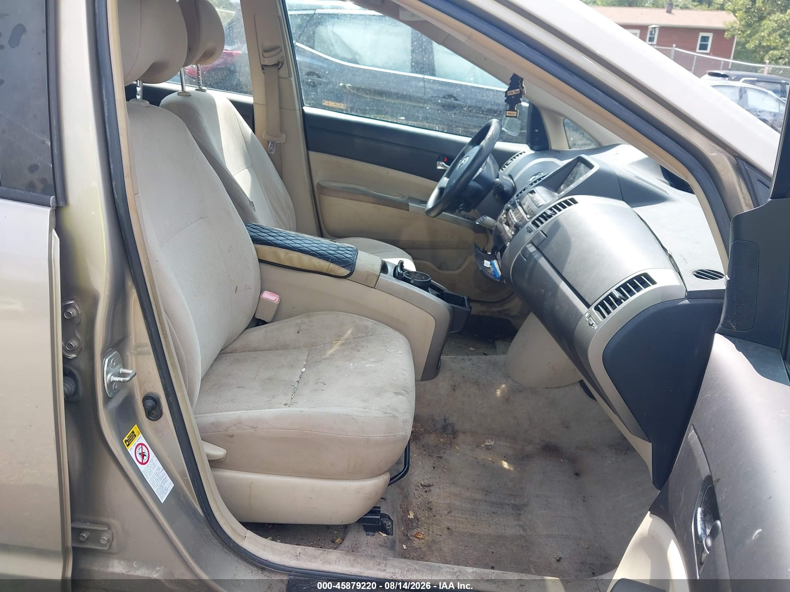 2004 Toyota Prius   Gold vin: JTDKB20UX40055532
