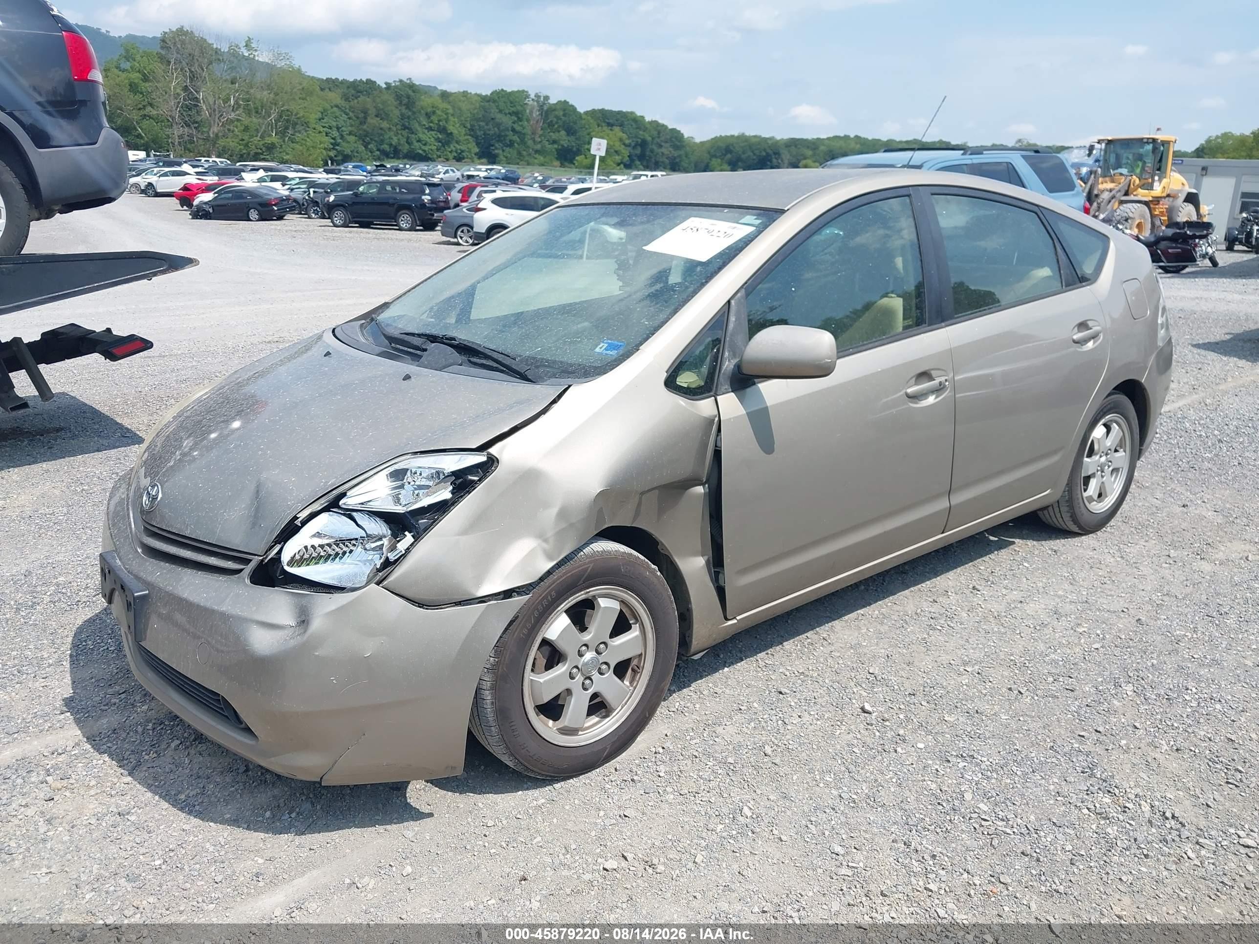 2004 Toyota Prius   Gold vin: JTDKB20UX40055532