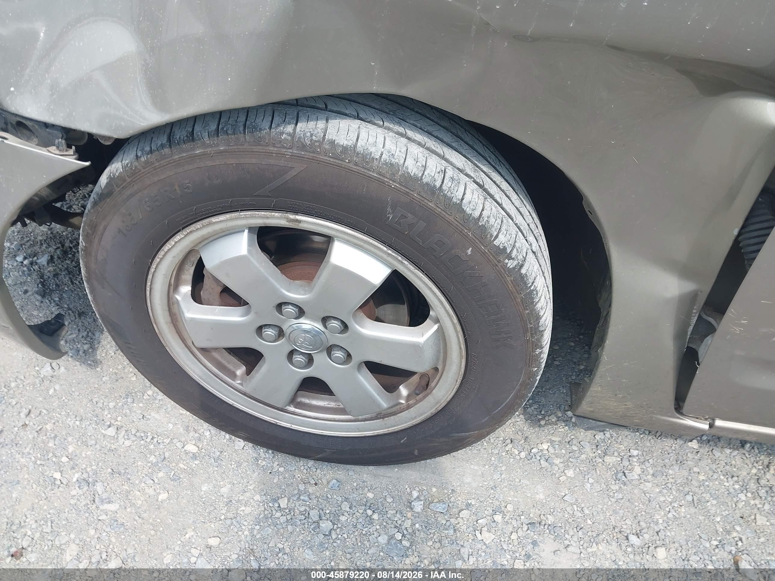 2004 Toyota Prius   Gold vin: JTDKB20UX40055532