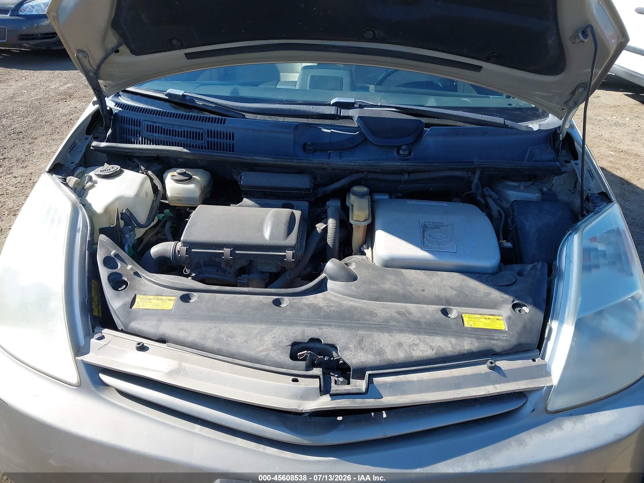 2004 Toyota Prius   Brown vin: JTDKB20UX40057345