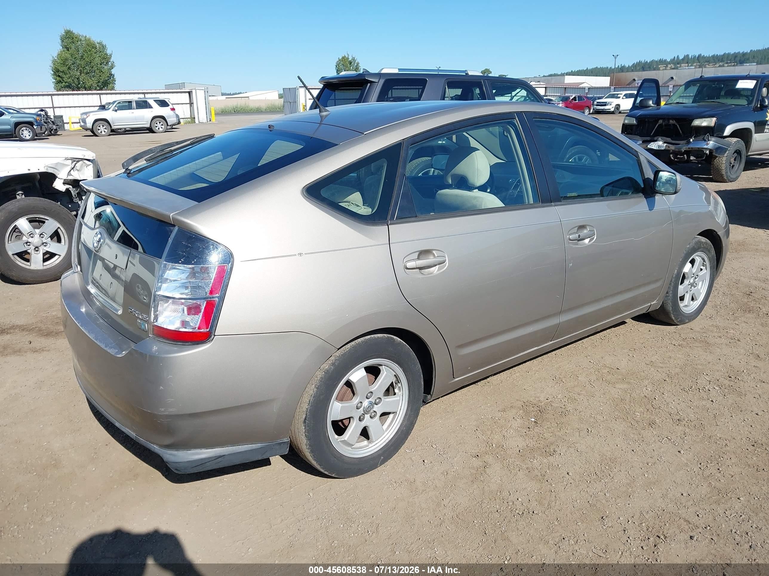 2004 Toyota Prius   Brown vin: JTDKB20UX40057345