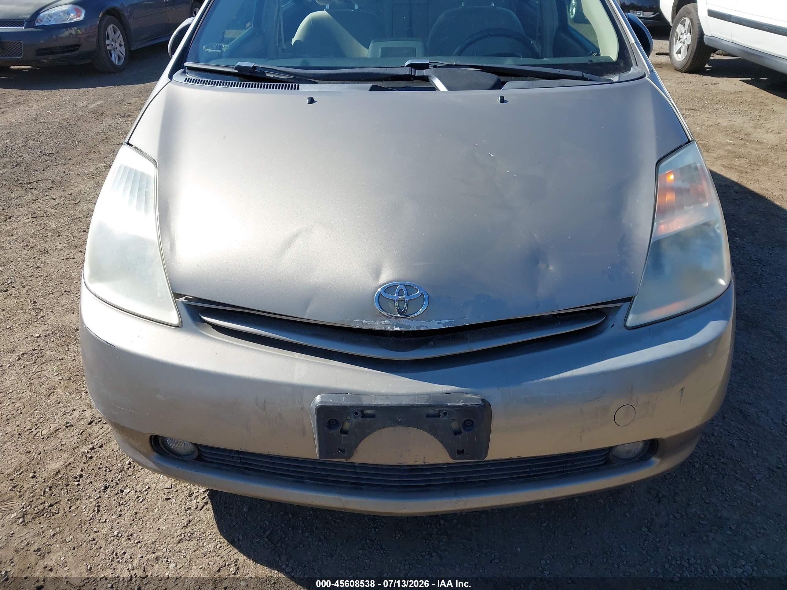 2004 Toyota Prius   Brown vin: JTDKB20UX40057345