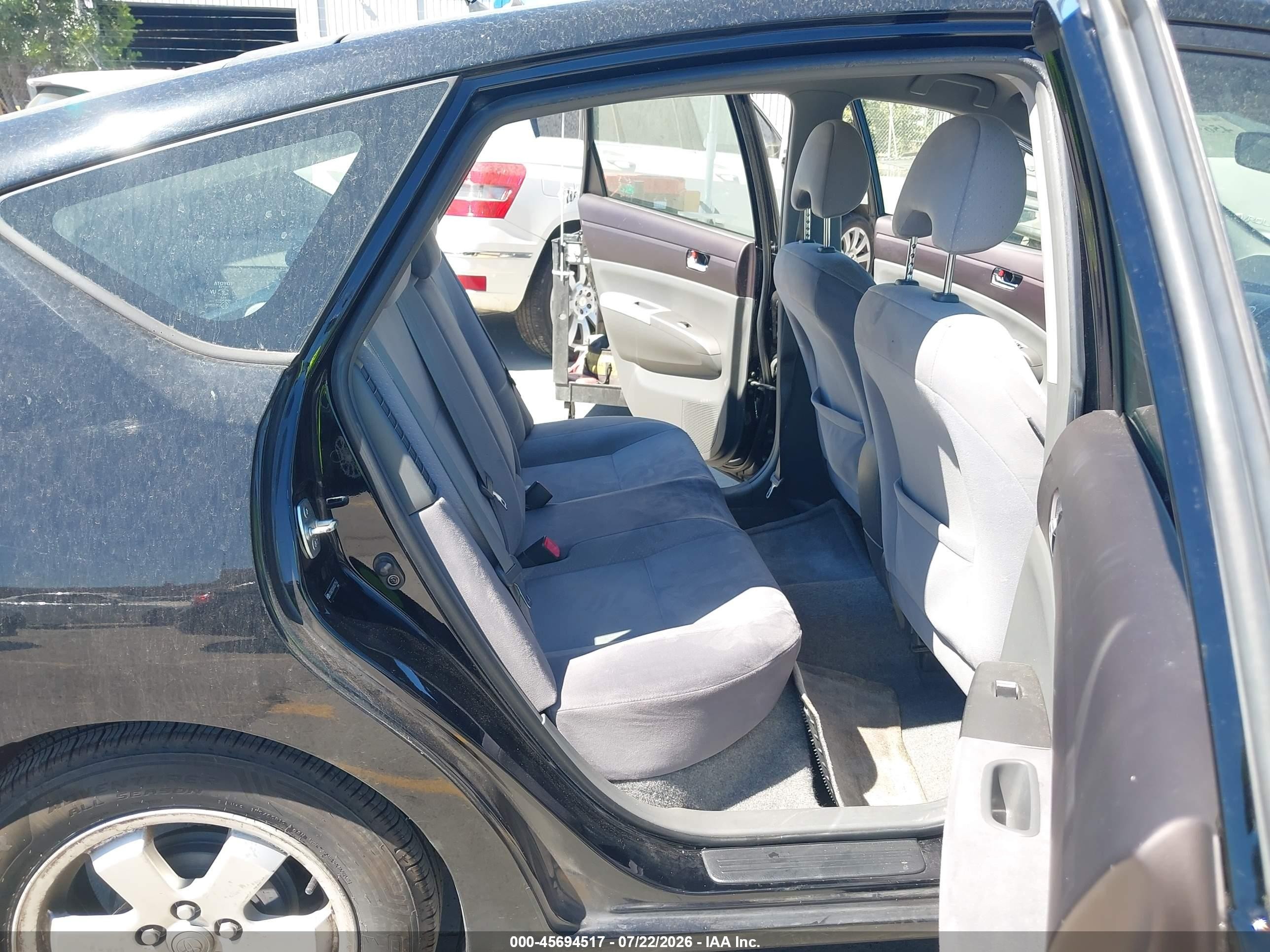 2004 Toyota Prius   Black vin: JTDKB20UX40077563