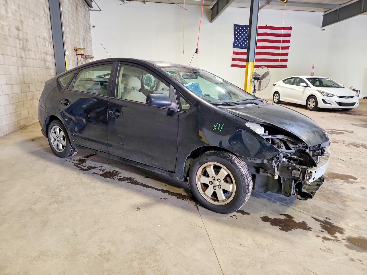 2004 Toyota Prius Base Black vin: JTDKB20UX40105474