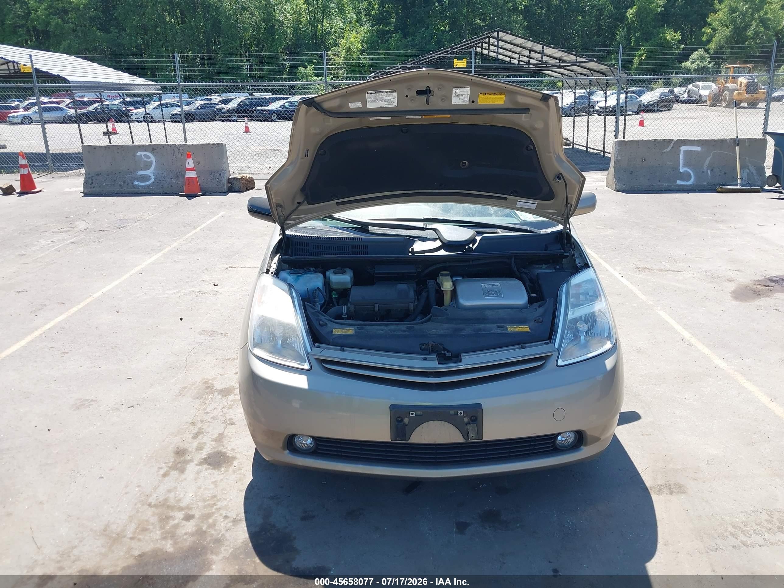 2004 Toyota Prius   Золотой vin: JTDKB20UX40114207
