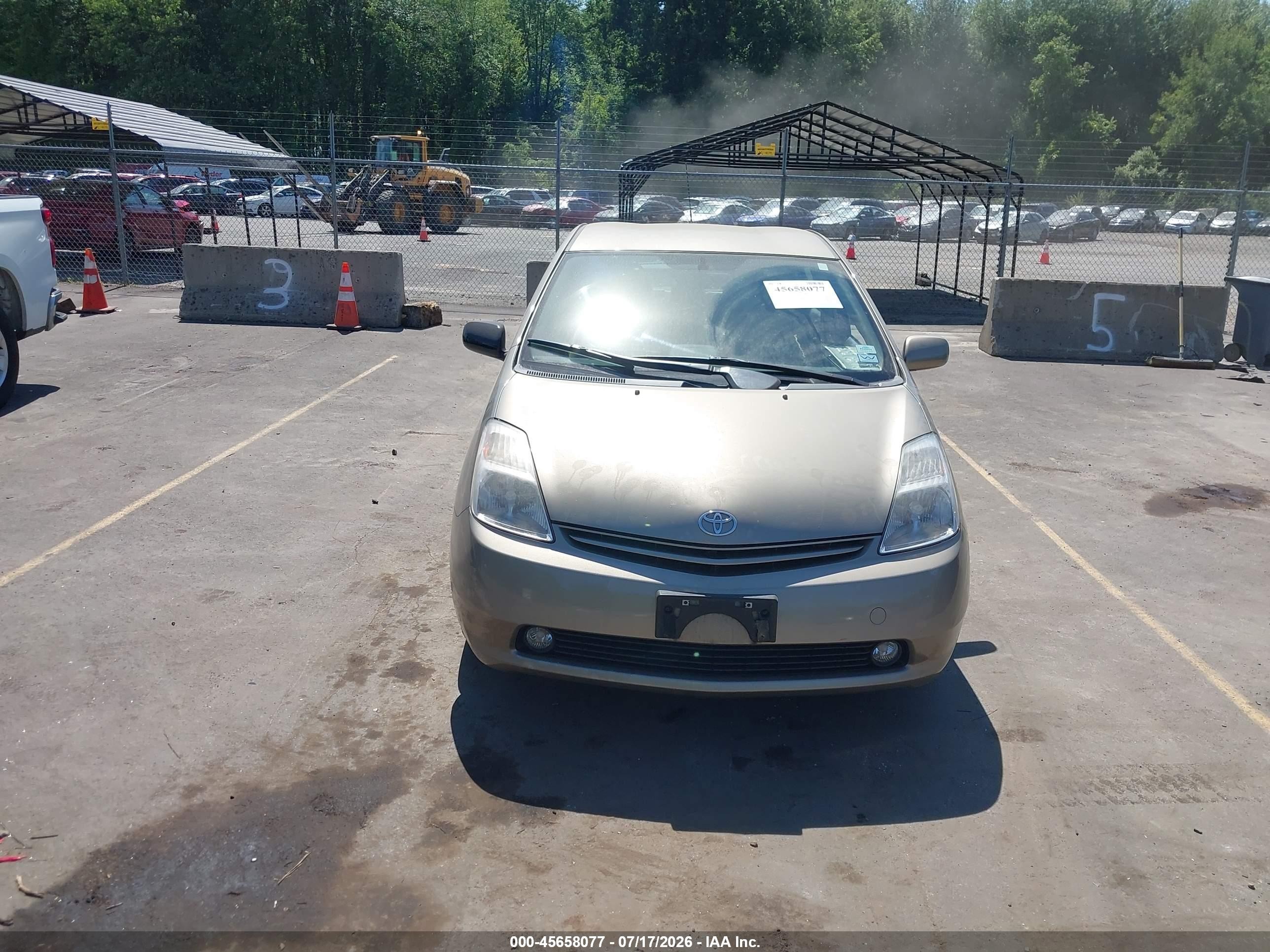 2004 Toyota Prius   Золотой vin: JTDKB20UX40114207