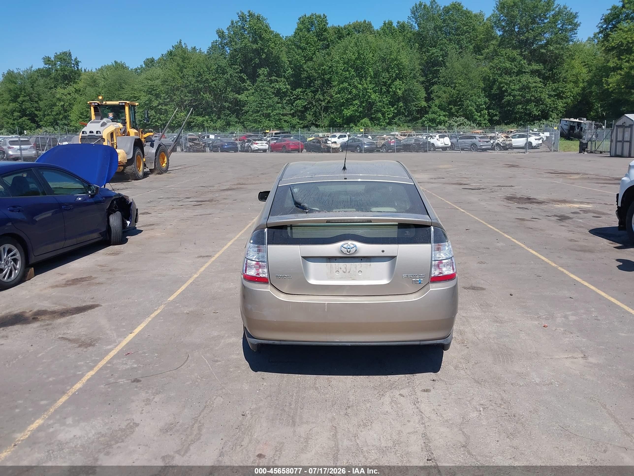 2004 Toyota Prius   Золотой vin: JTDKB20UX40114207
