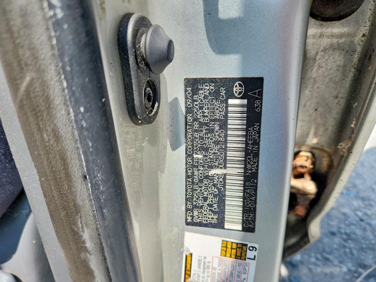 2005 Toyota Prius Base Silver vin: JTDKB20UX50121840