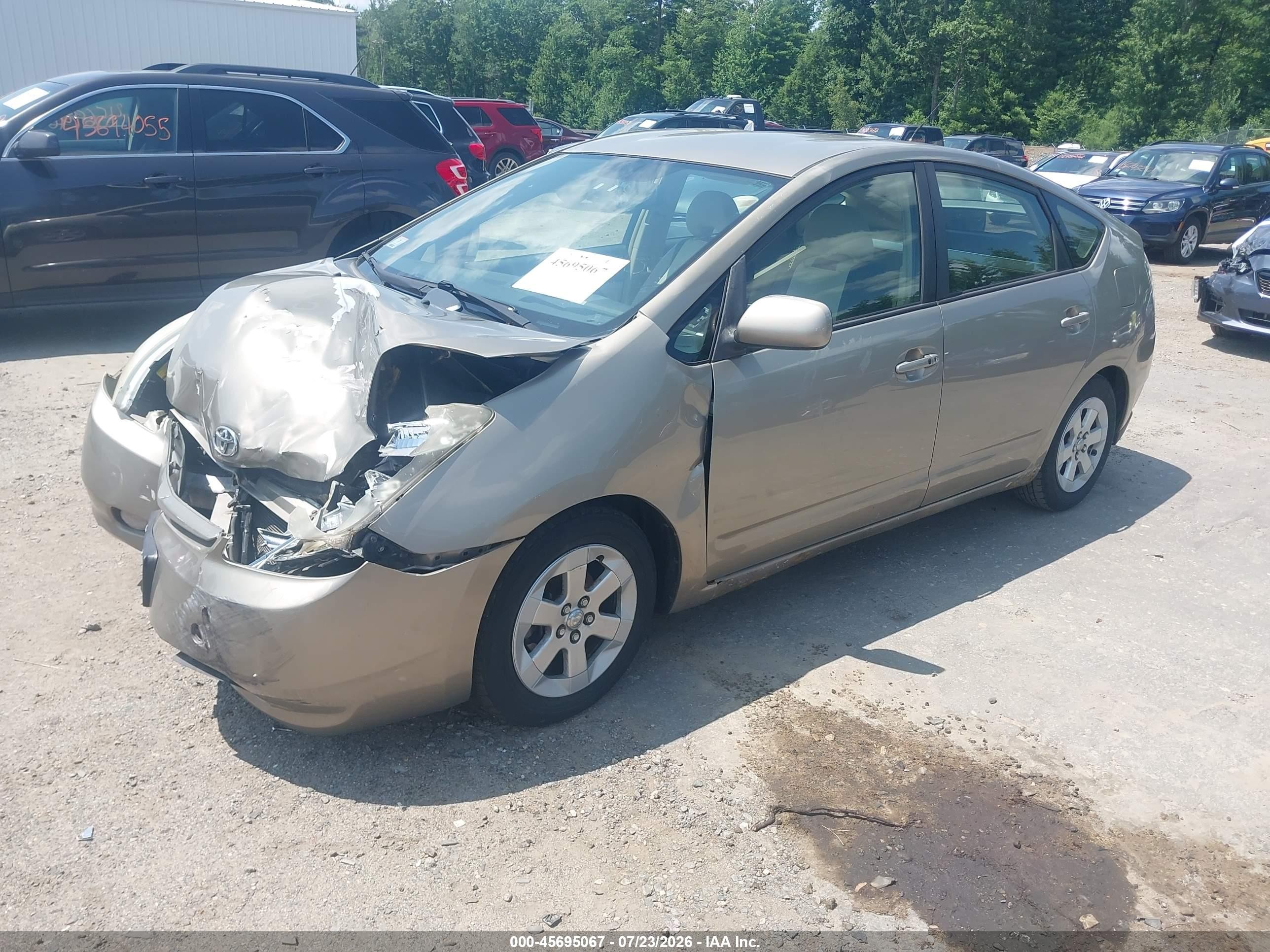 2005 Toyota Prius   Gold vin: JTDKB20UX50123359