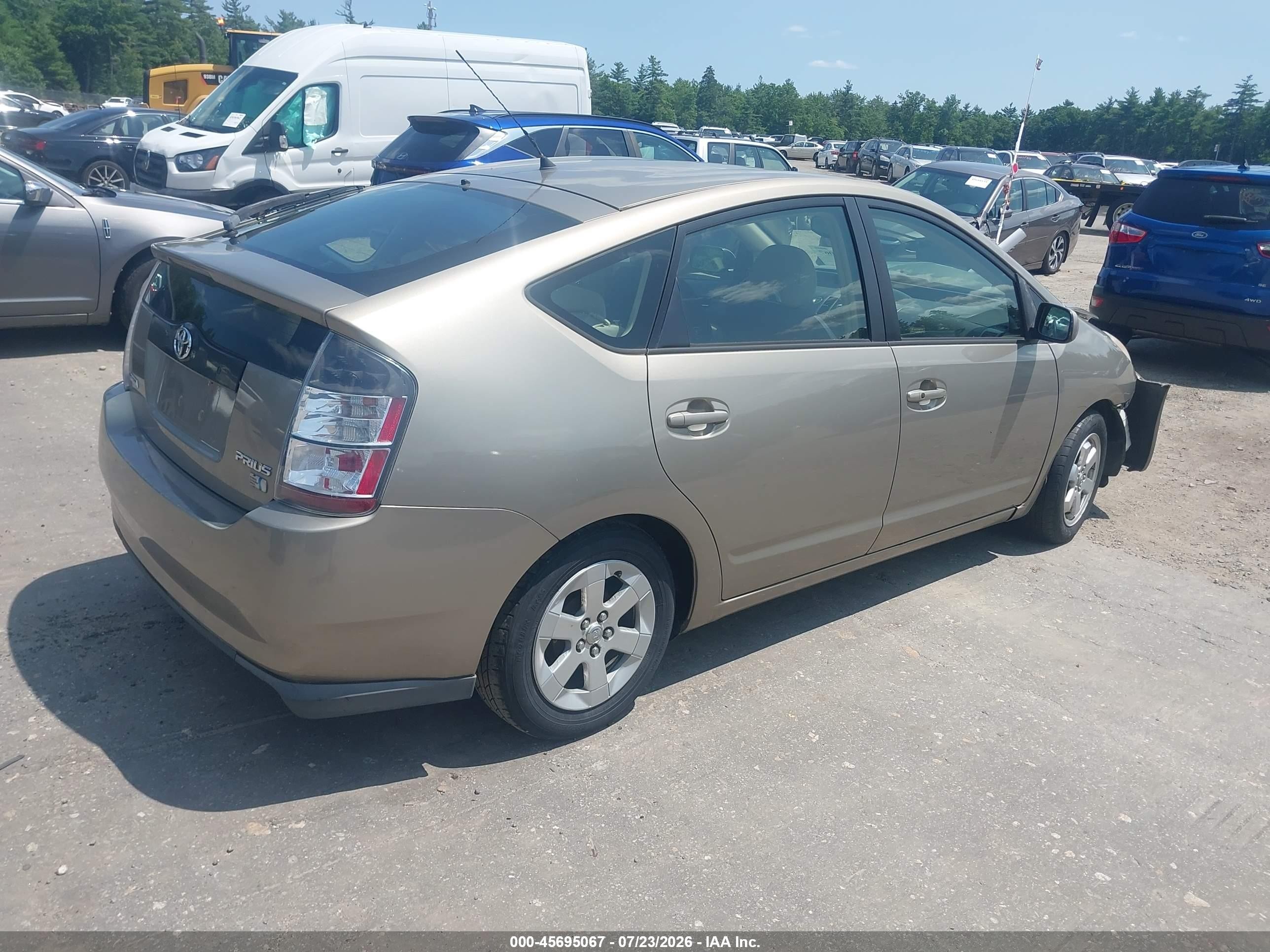 2005 Toyota Prius   Gold vin: JTDKB20UX50123359