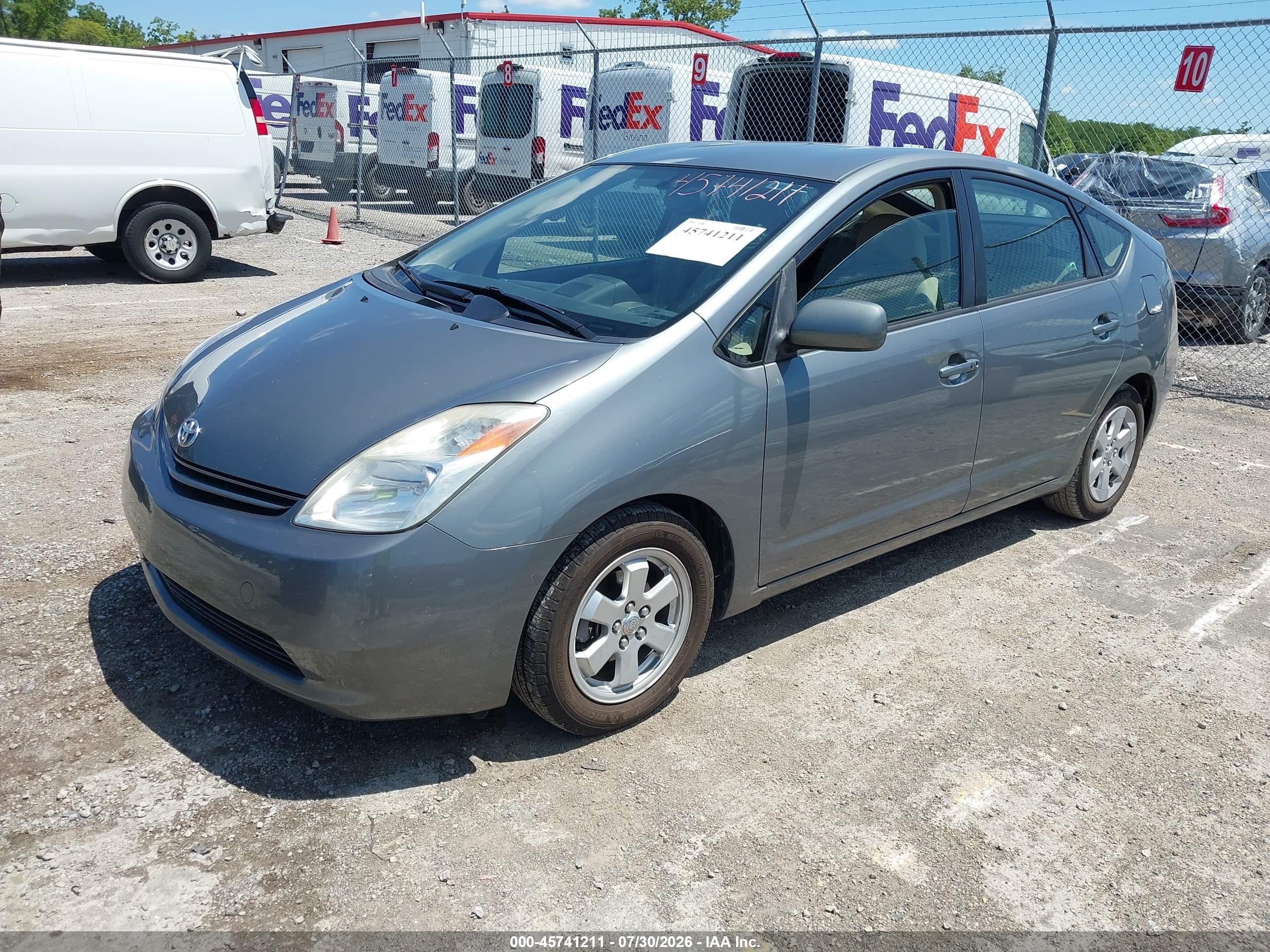 2005 Toyota Prius   Gray vin: JTDKB20UX53010610