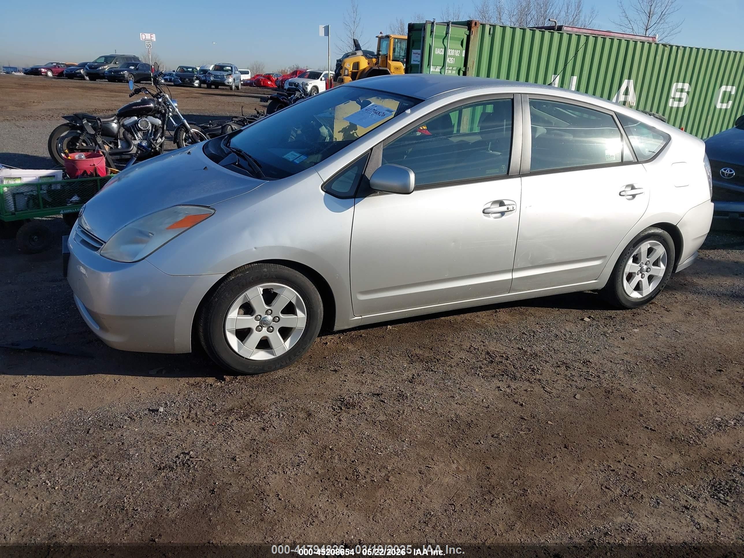2005 Toyota Prius   Silver vin: JTDKB20UX53040819