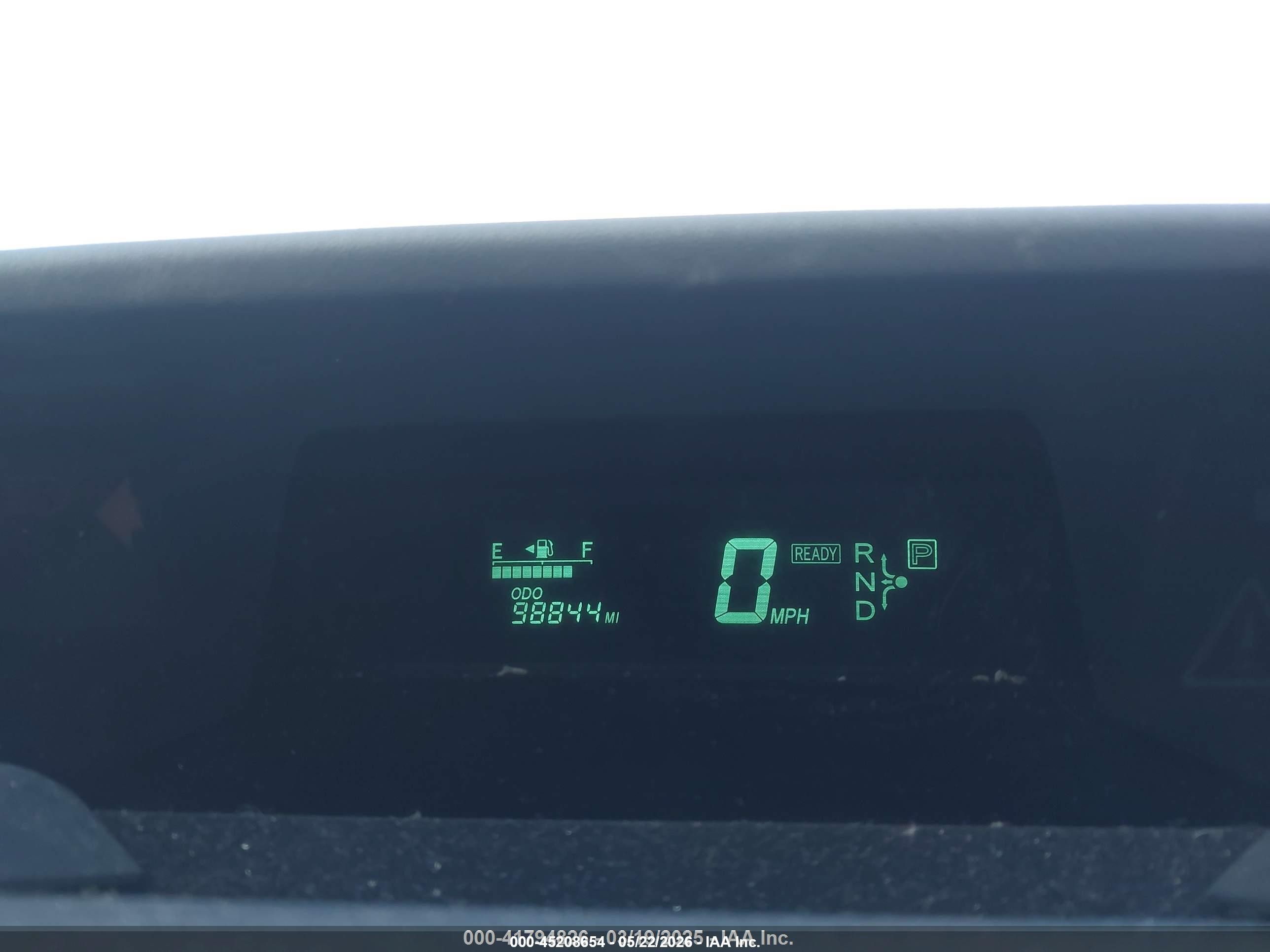 2005 Toyota Prius   Silver vin: JTDKB20UX53040819