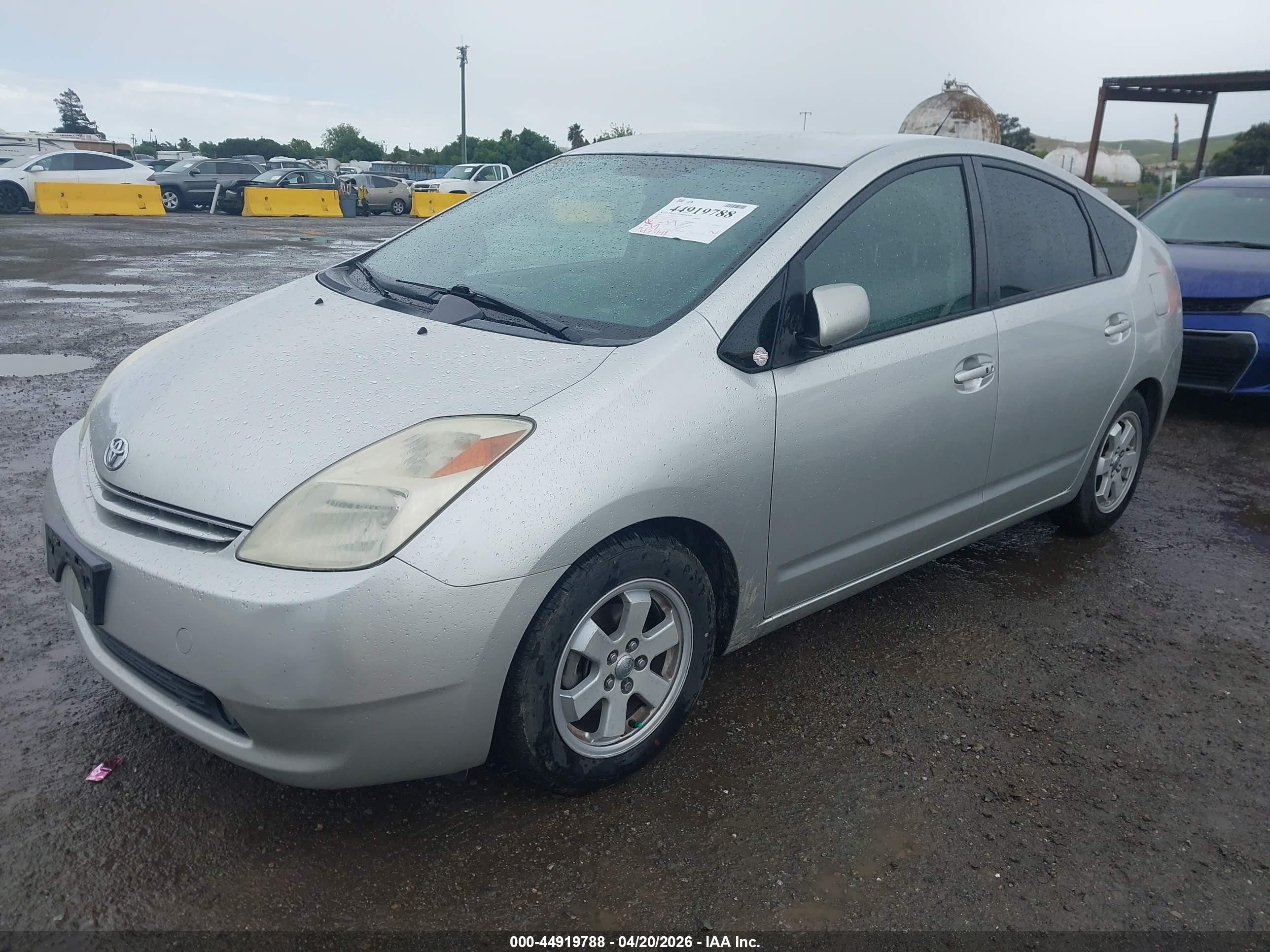 2005 Toyota Prius   Silver vin: JTDKB20UX53054347