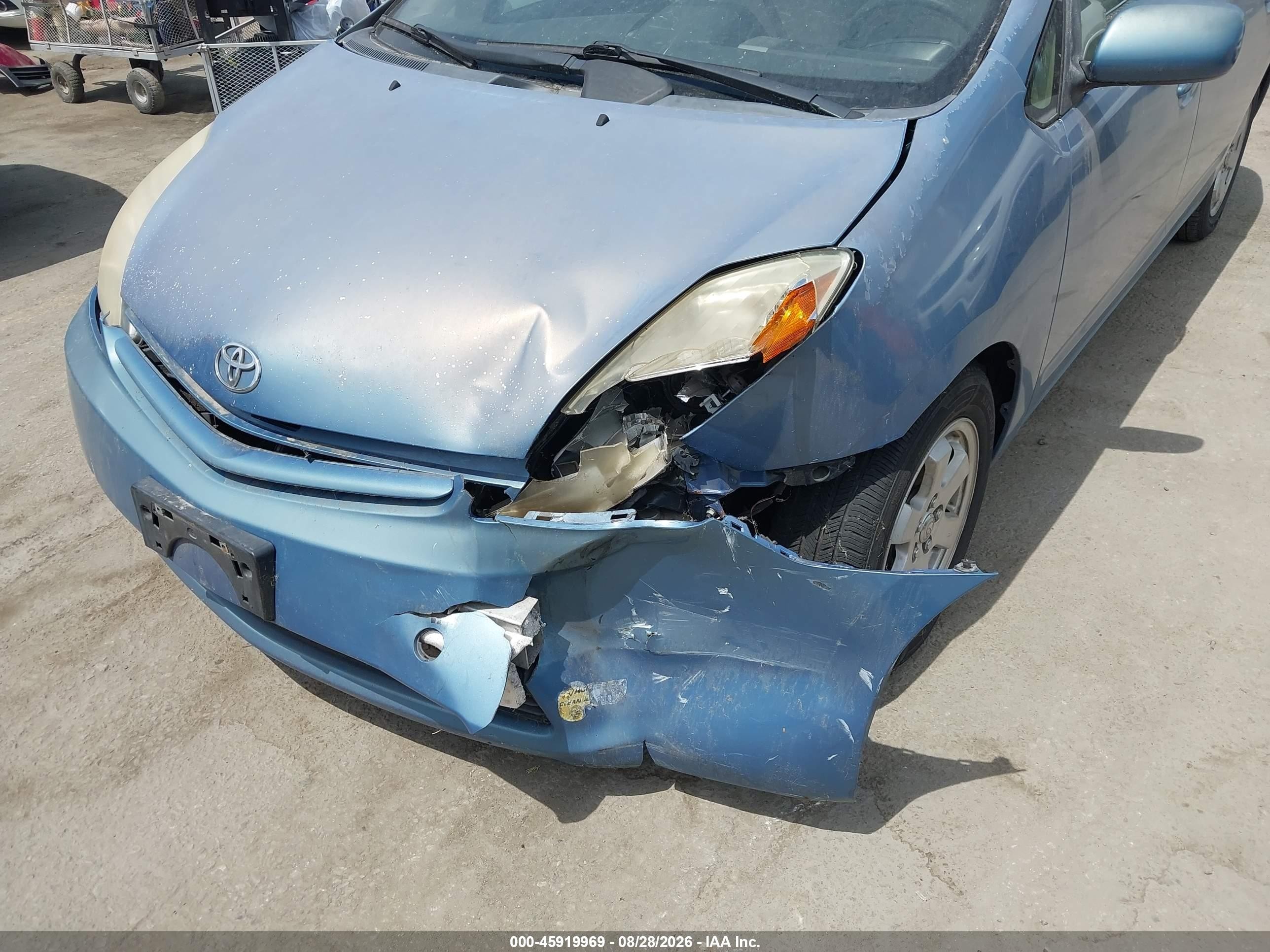 2005 Toyota Prius   Blue vin: JTDKB20UX53063906