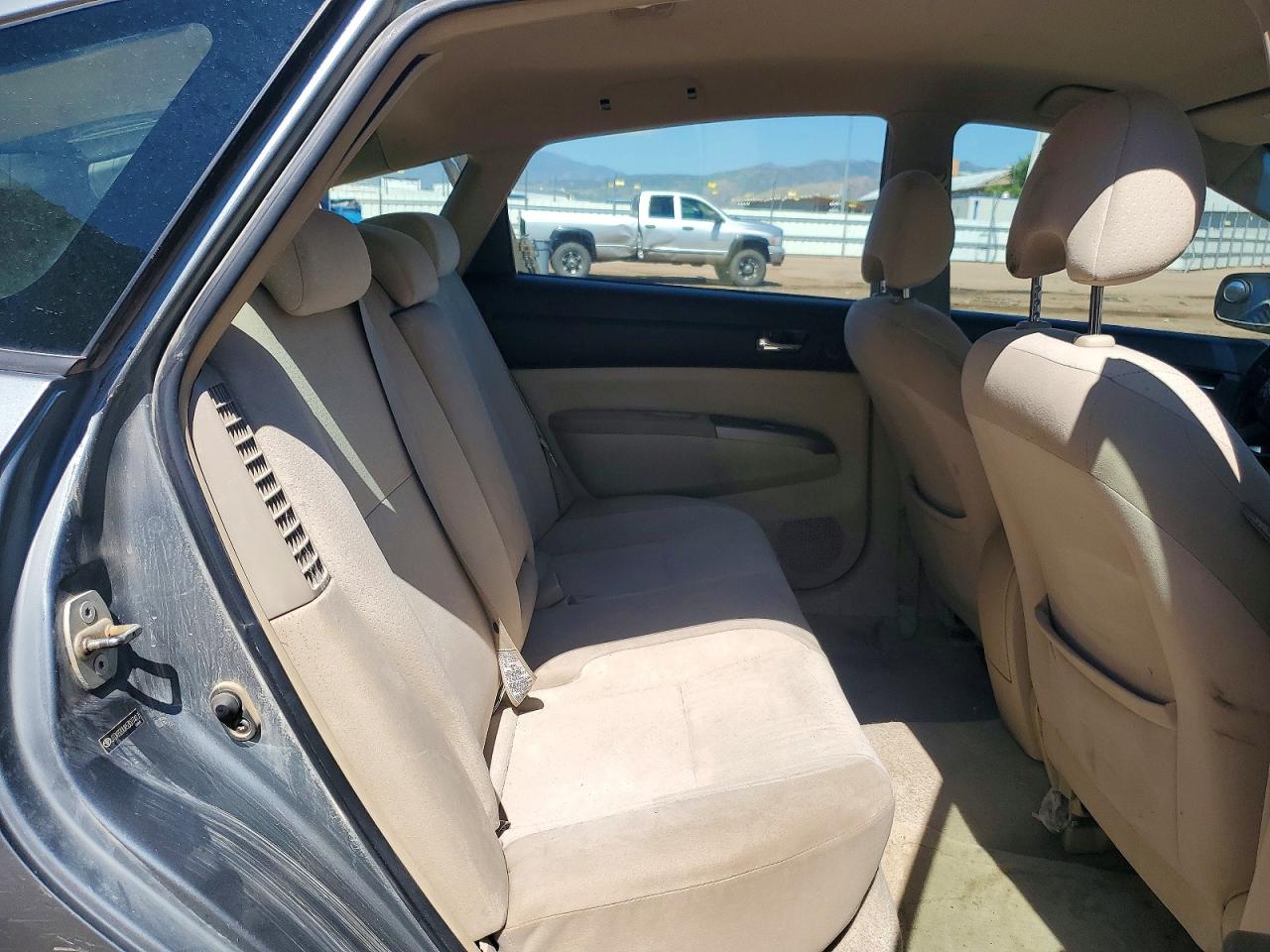 2005 Toyota Prius Base Gray vin: JTDKB20UX53077417