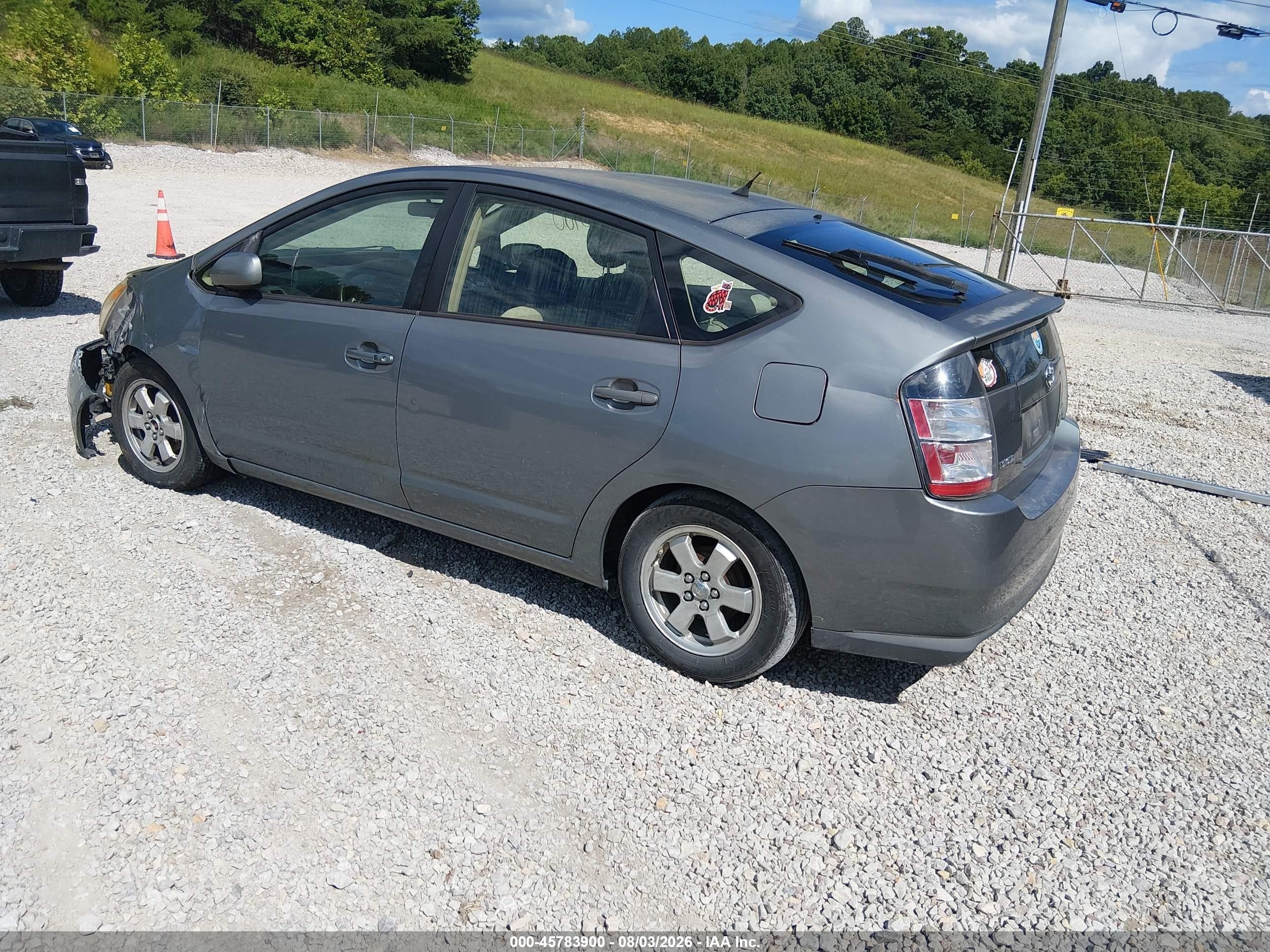2005 Toyota Prius   Gray vin: JTDKB20UX53085212