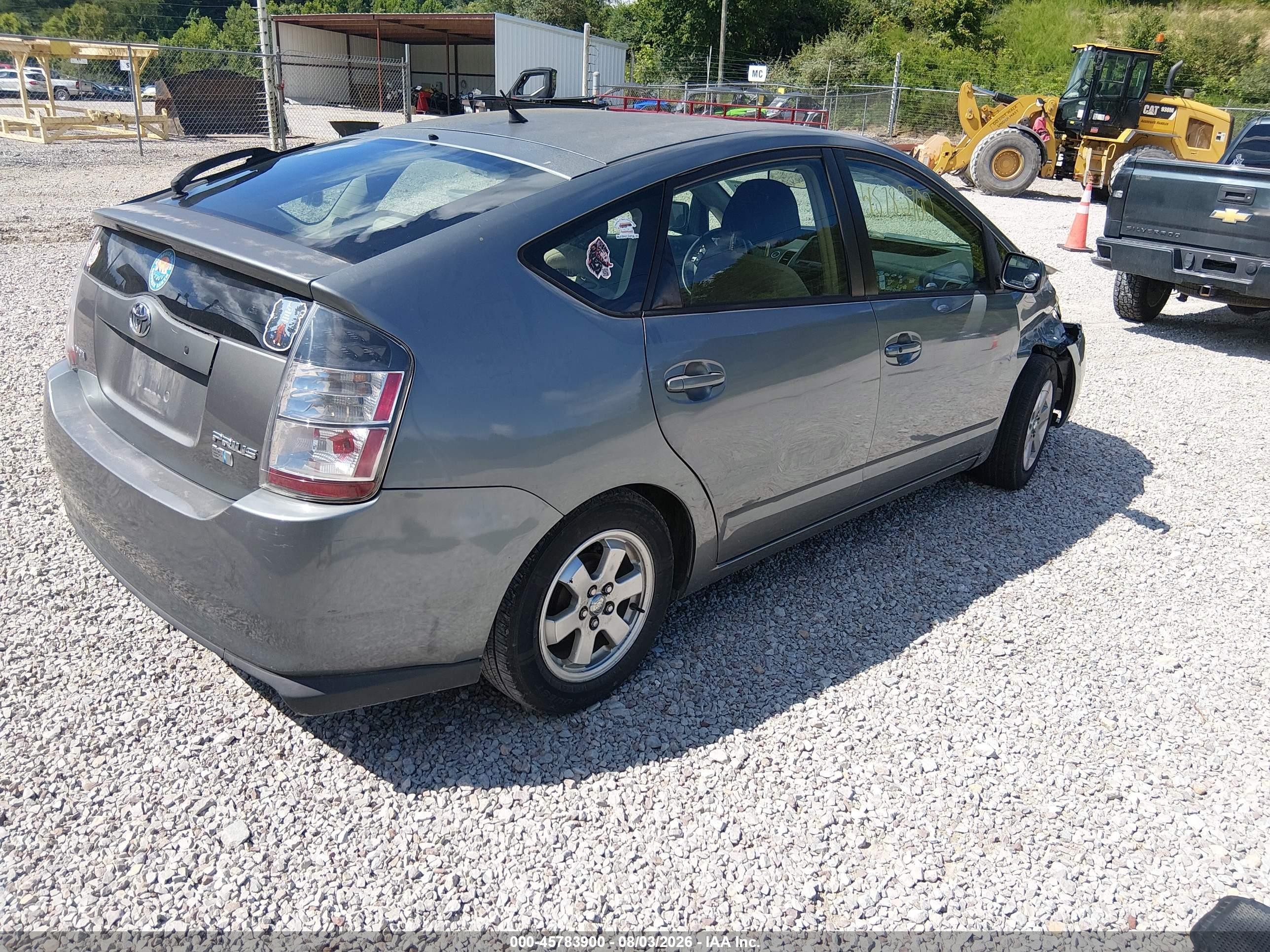 2005 Toyota Prius   Gray vin: JTDKB20UX53085212