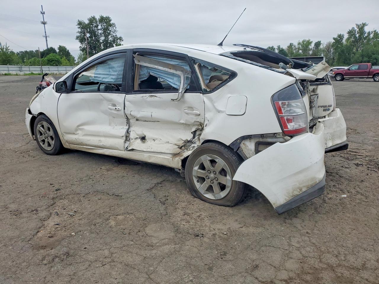 2005 Toyota Prius Base White vin: JTDKB20UX53087087