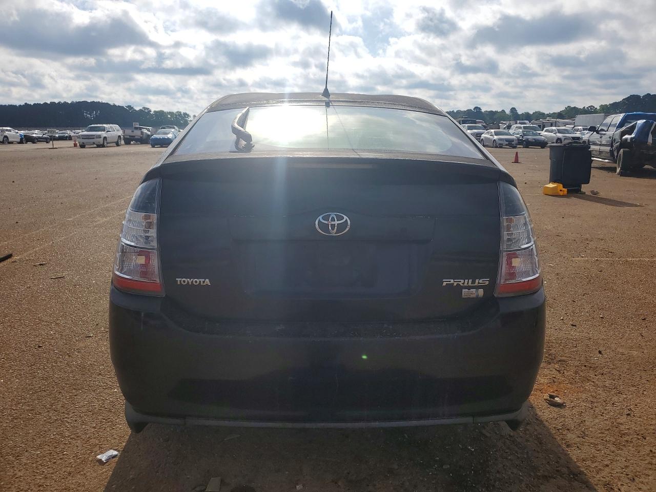 2005 Toyota Prius Base Black vin: JTDKB20UX53089373