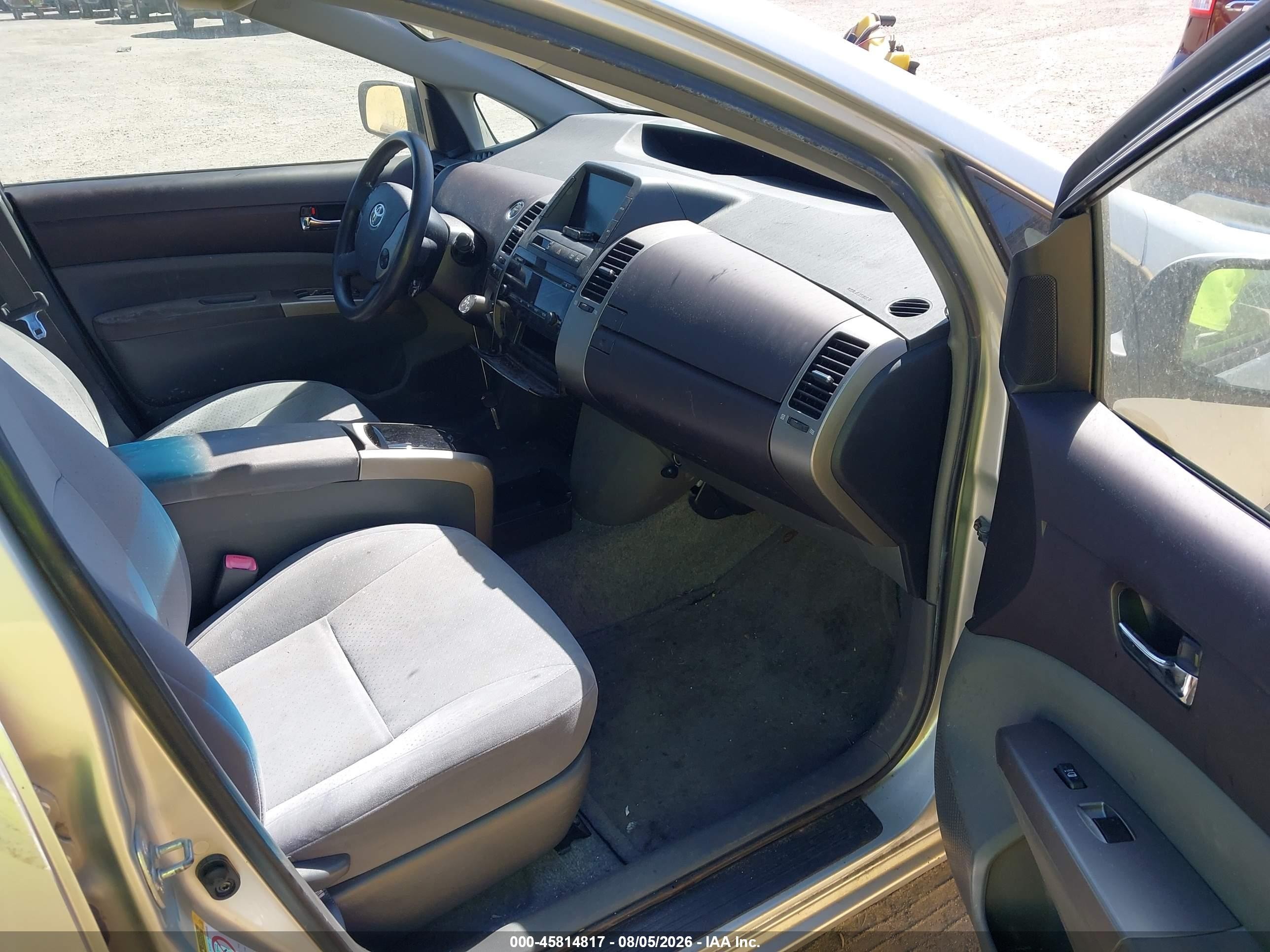 2005 Toyota Prius   Gray vin: JTDKB20UX53103109