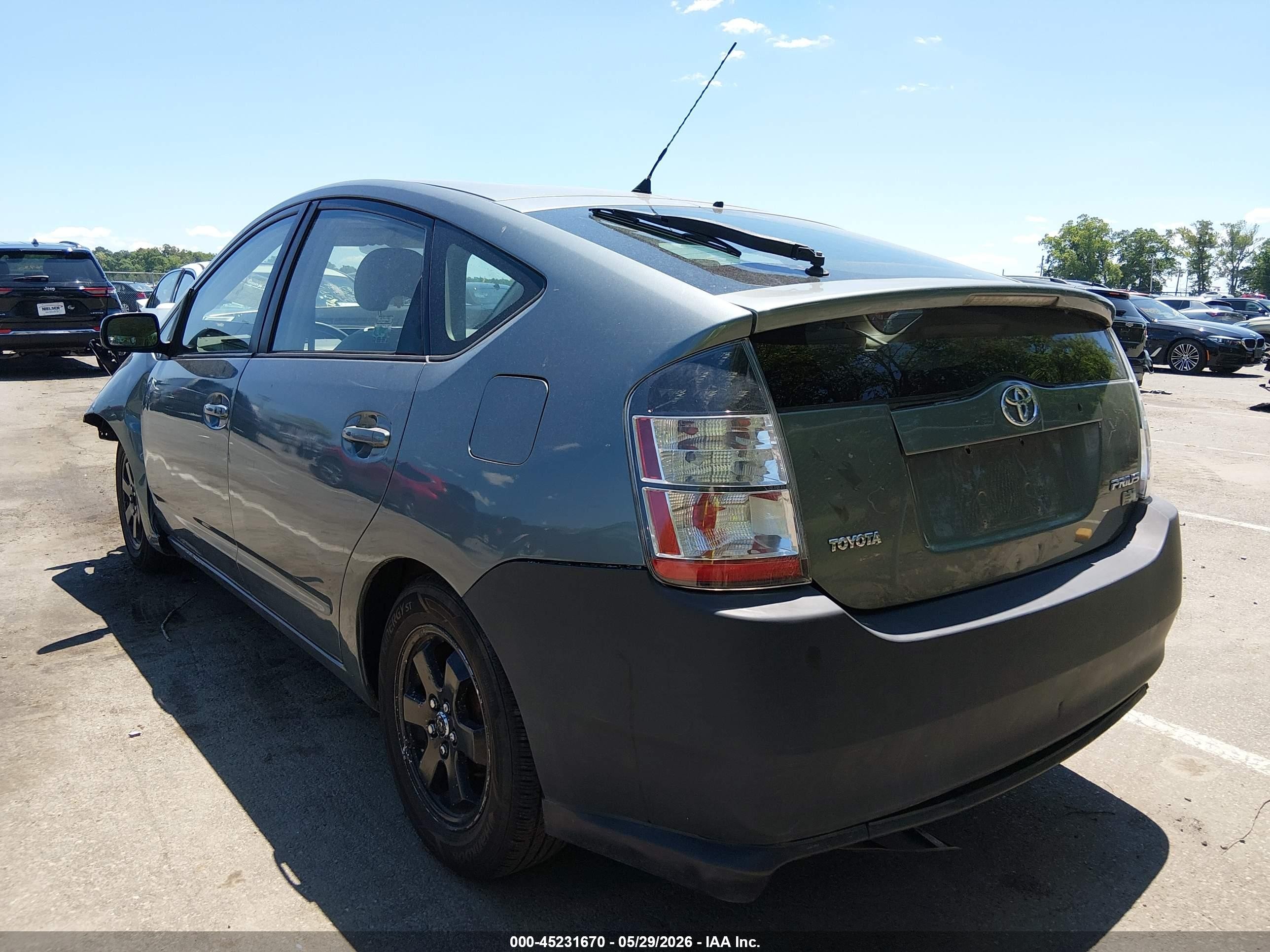 2005 Toyota Prius   Gray vin: JTDKB20UX53114367