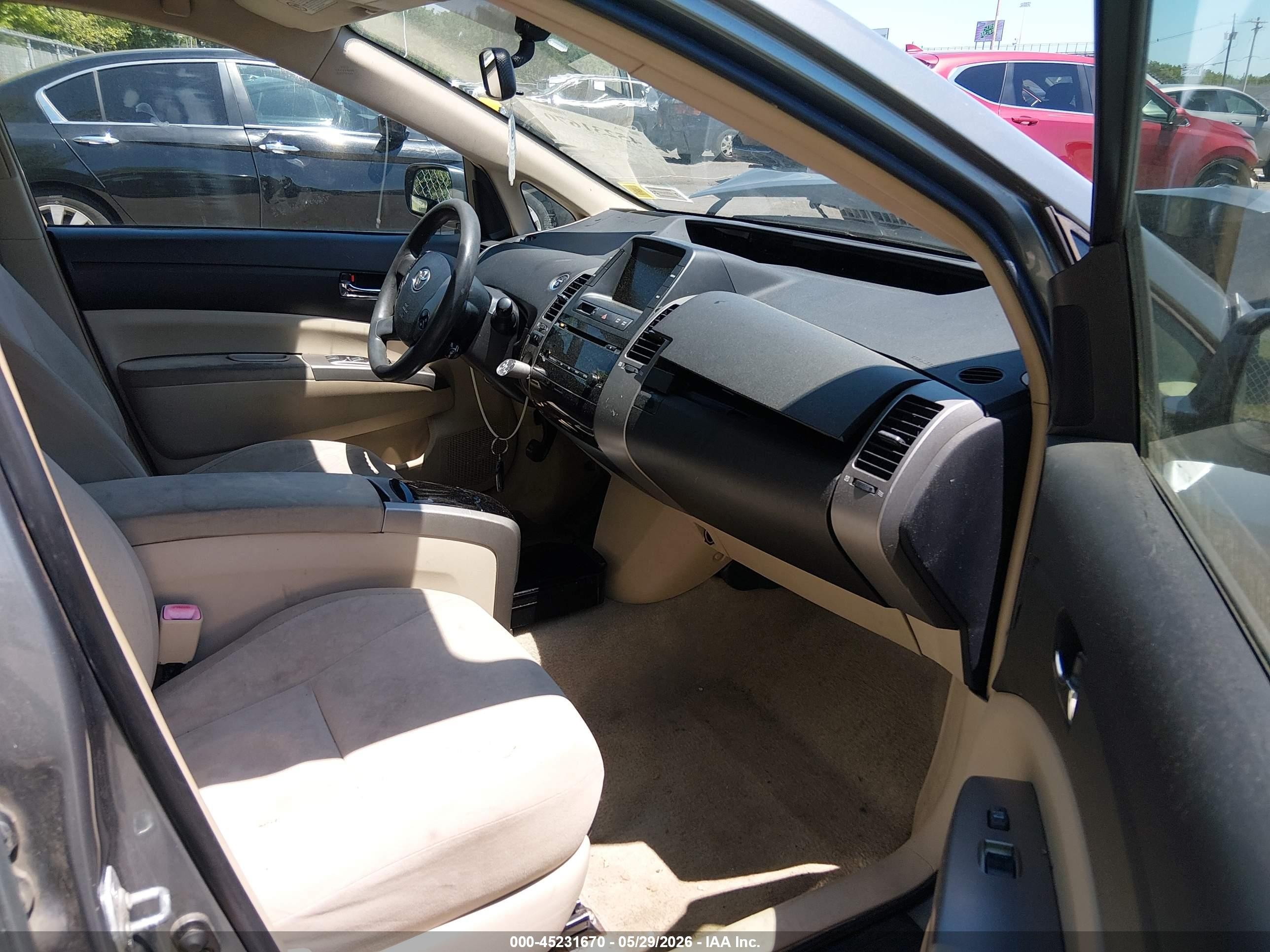 2005 Toyota Prius   Gray vin: JTDKB20UX53114367