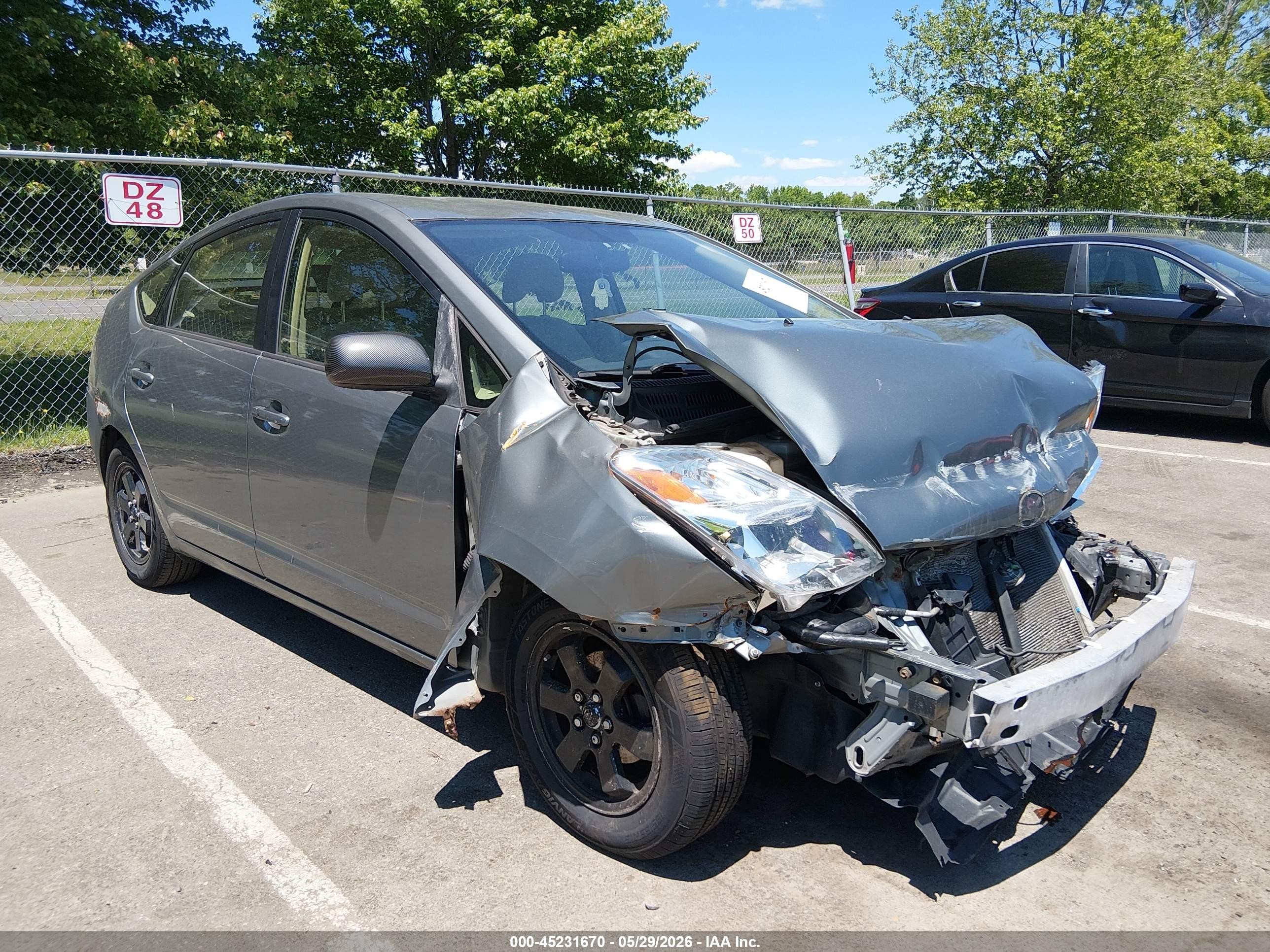 2005 Toyota Prius   Gray vin: JTDKB20UX53114367