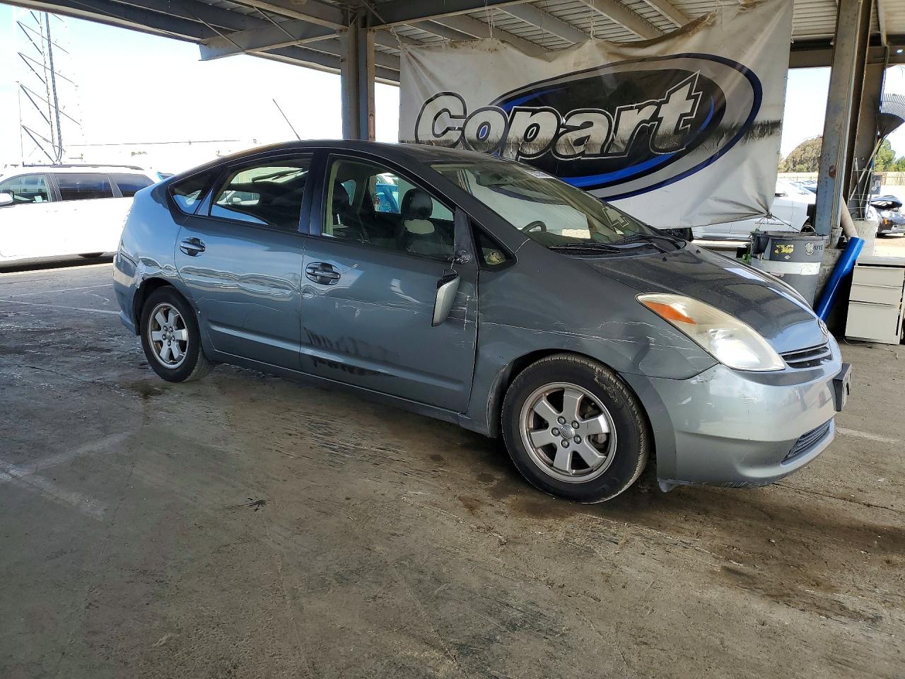 2005 Toyota Prius Base Серый vin: JTDKB20UX53119519