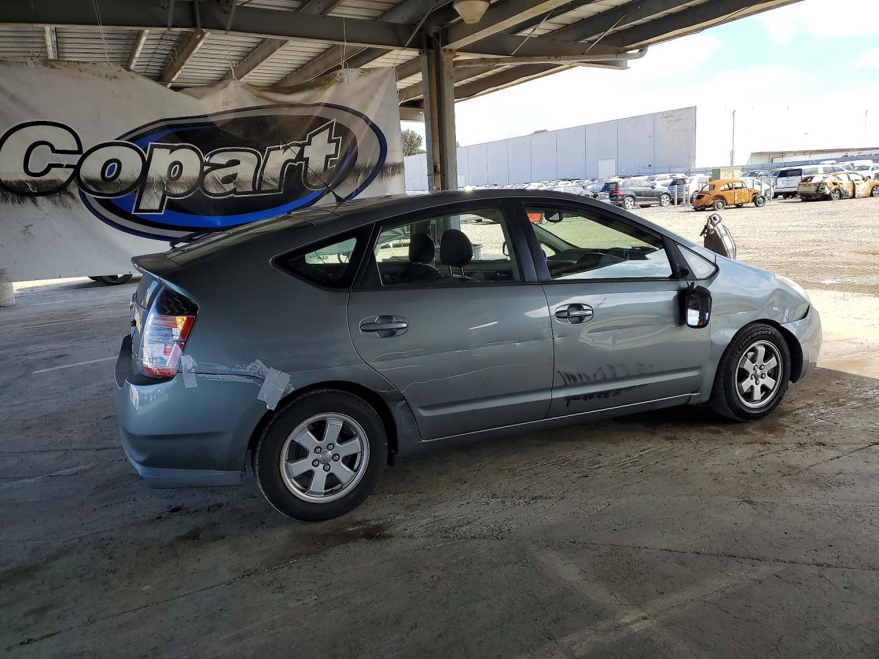 2005 Toyota Prius Base Серый vin: JTDKB20UX53119519