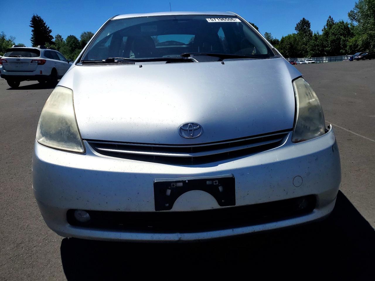 2005 Toyota Prius Base Серебряный vin: JTDKB20UX57009806