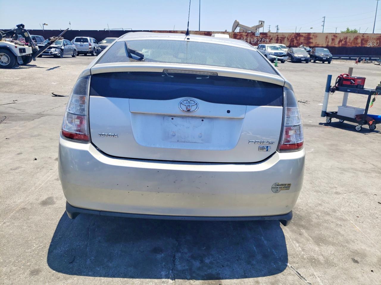 2005 Toyota Prius Base Серый vin: JTDKB20UX57013578