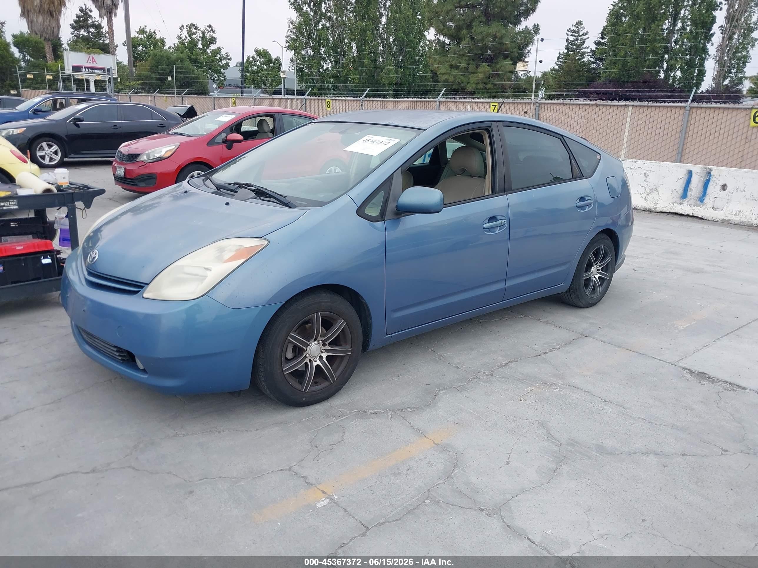 2005 Toyota Prius   Blue vin: JTDKB20UX57024029