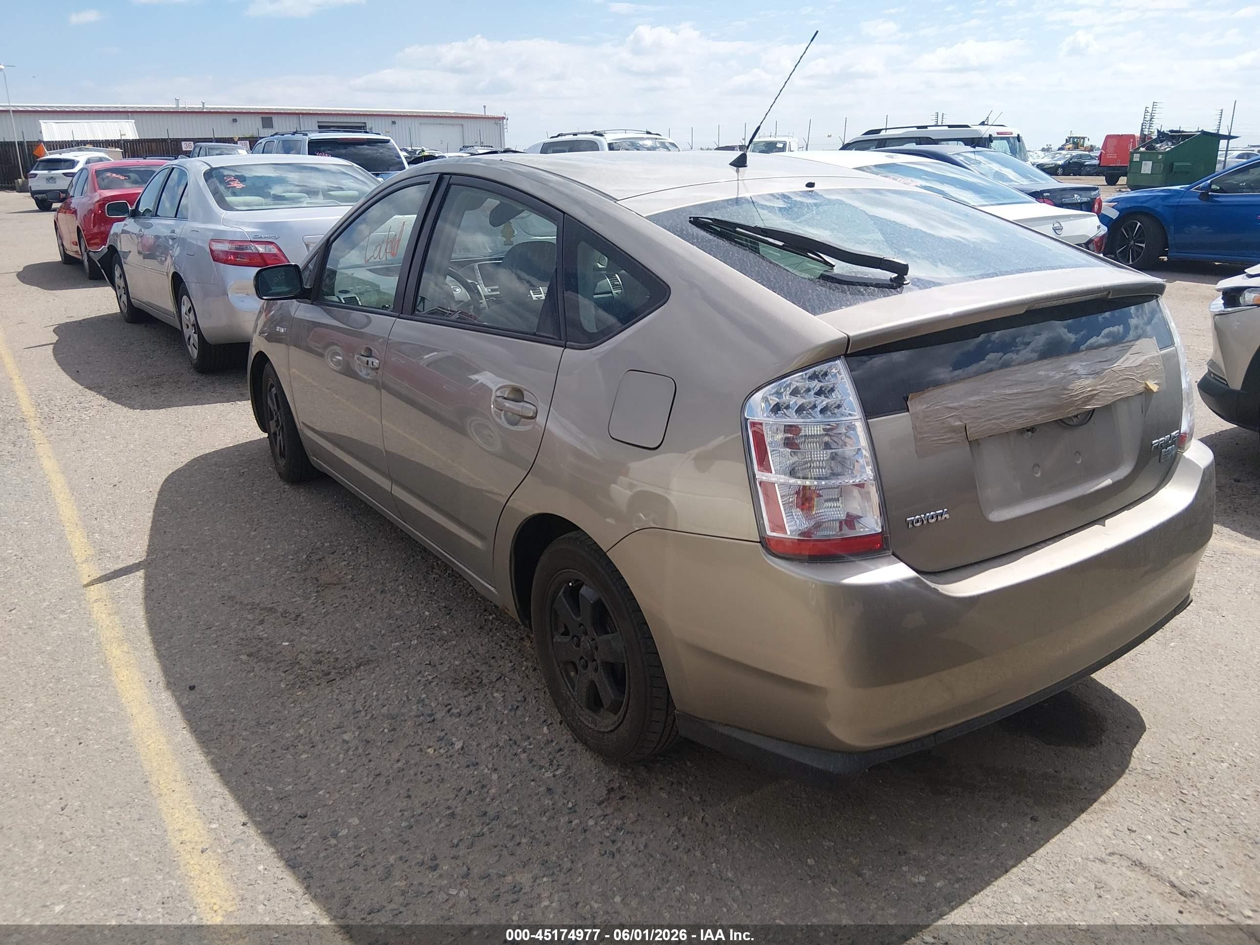2006 Toyota Prius   Gold vin: JTDKB20UX63146933