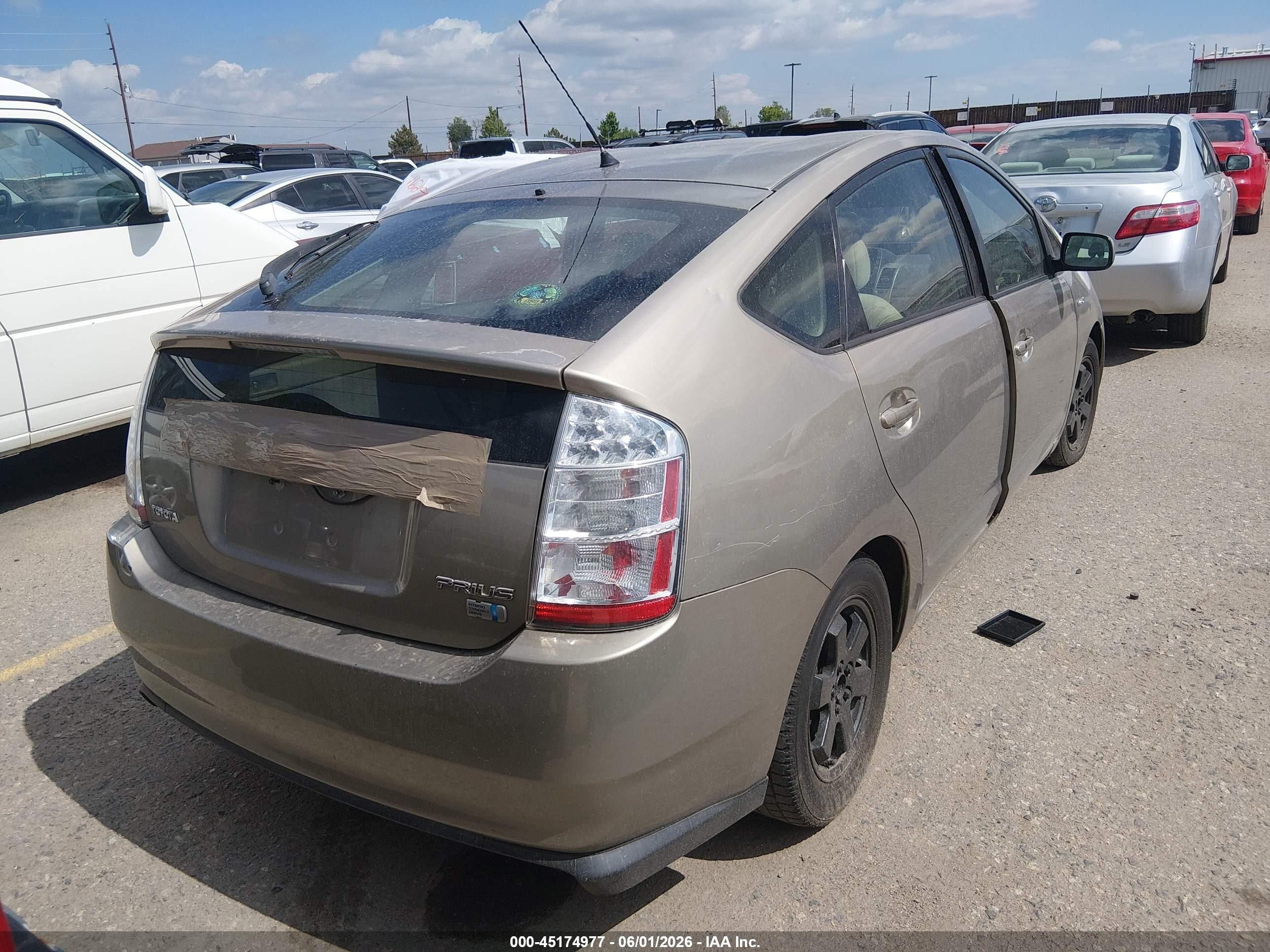 2006 Toyota Prius   Gold vin: JTDKB20UX63146933